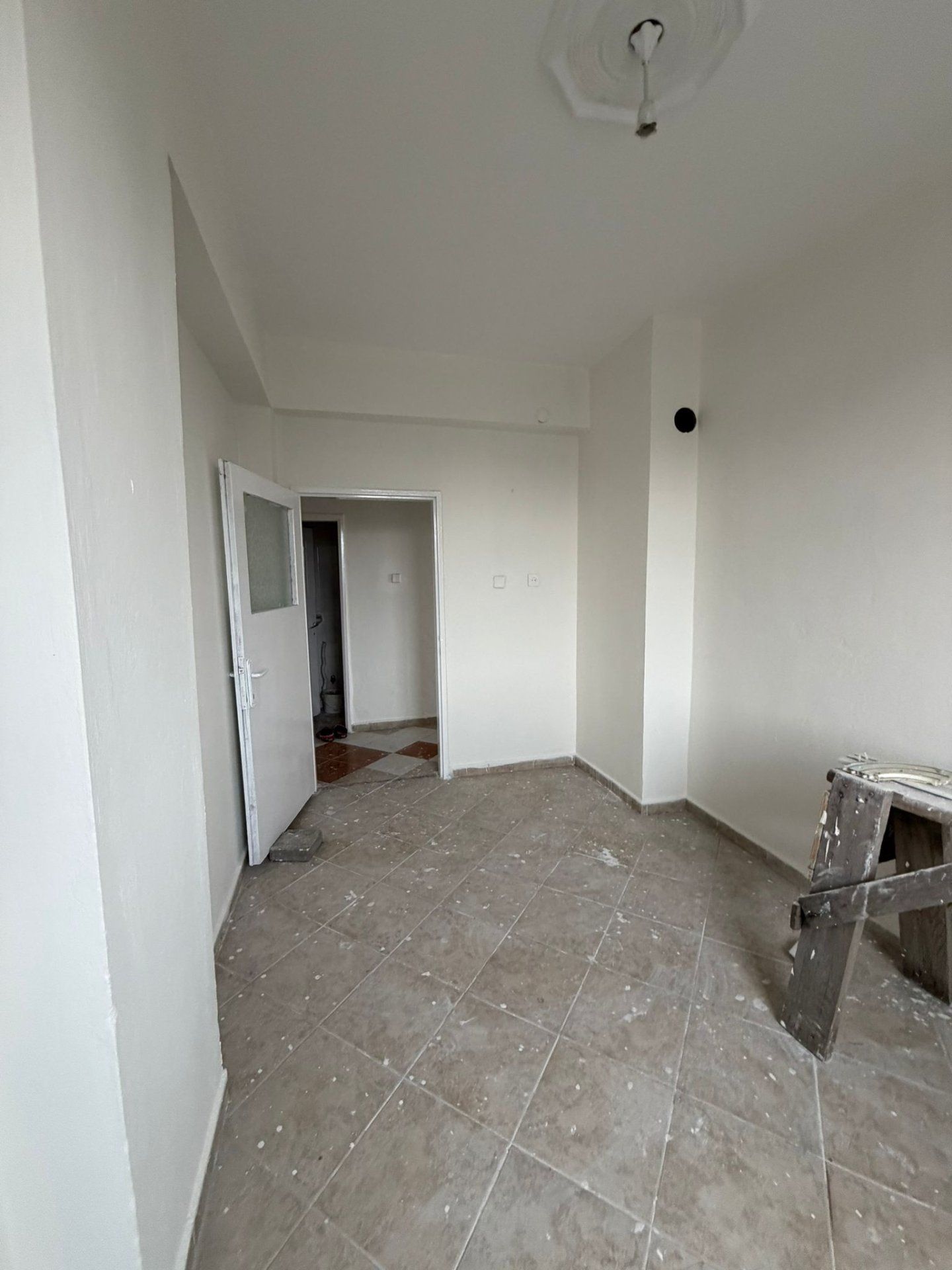 HUZUREVLERİ SON DURAKTA 3+1SATILIK DAİRE
