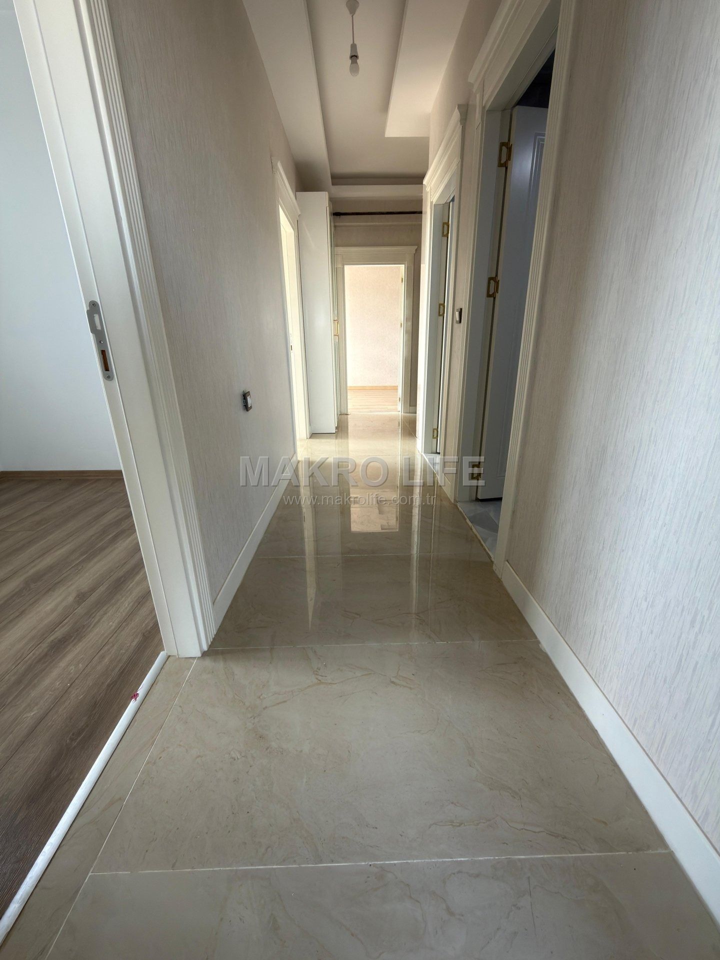 FABRİKA MAHALLESİNDE SATILIK MUHTEŞEM FIRSAT 2+1 DAİRE