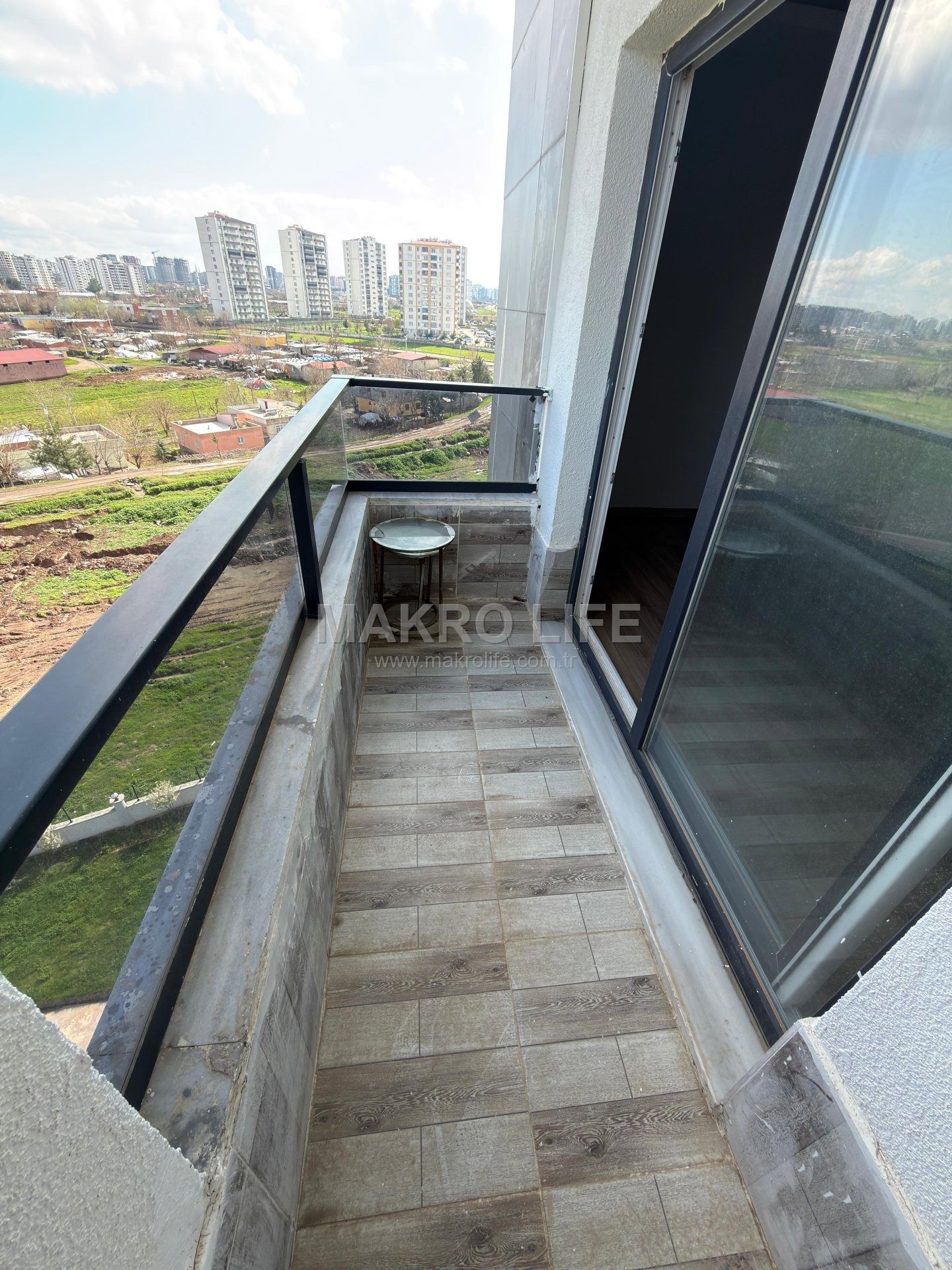 FABRİKA MAHALLESİNDE SATILIK MUHTEŞEM FIRSAT 2+1 DAİRE