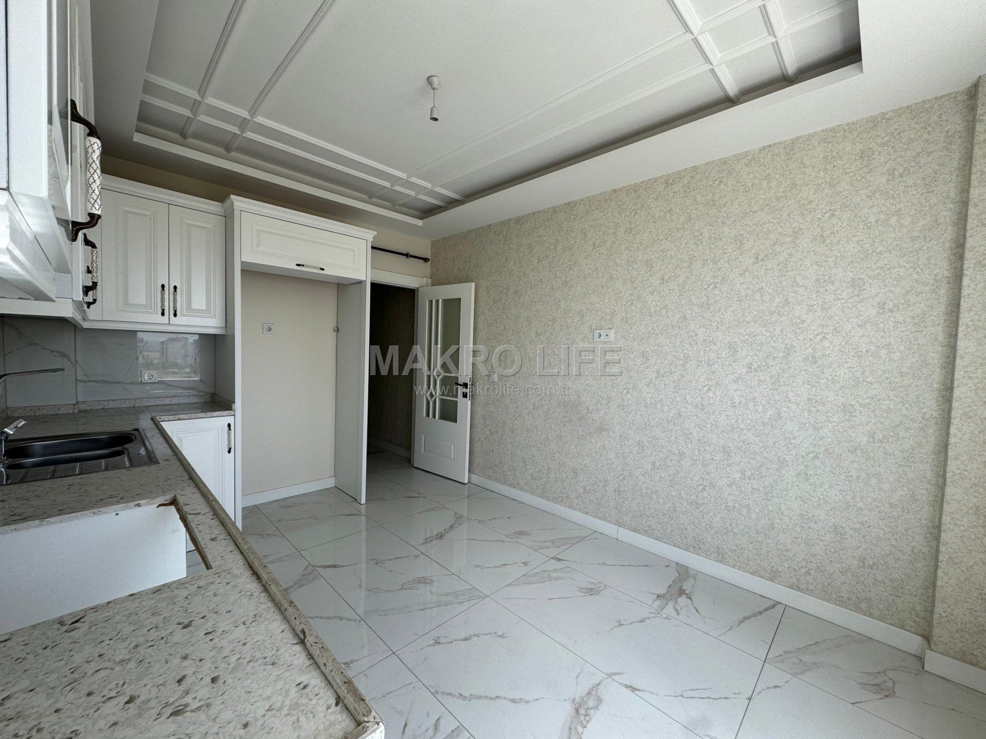 URFA YOLU ÜZERİNDE 3+1 BOŞ TAŞINMAYA HAZIR DAİRE