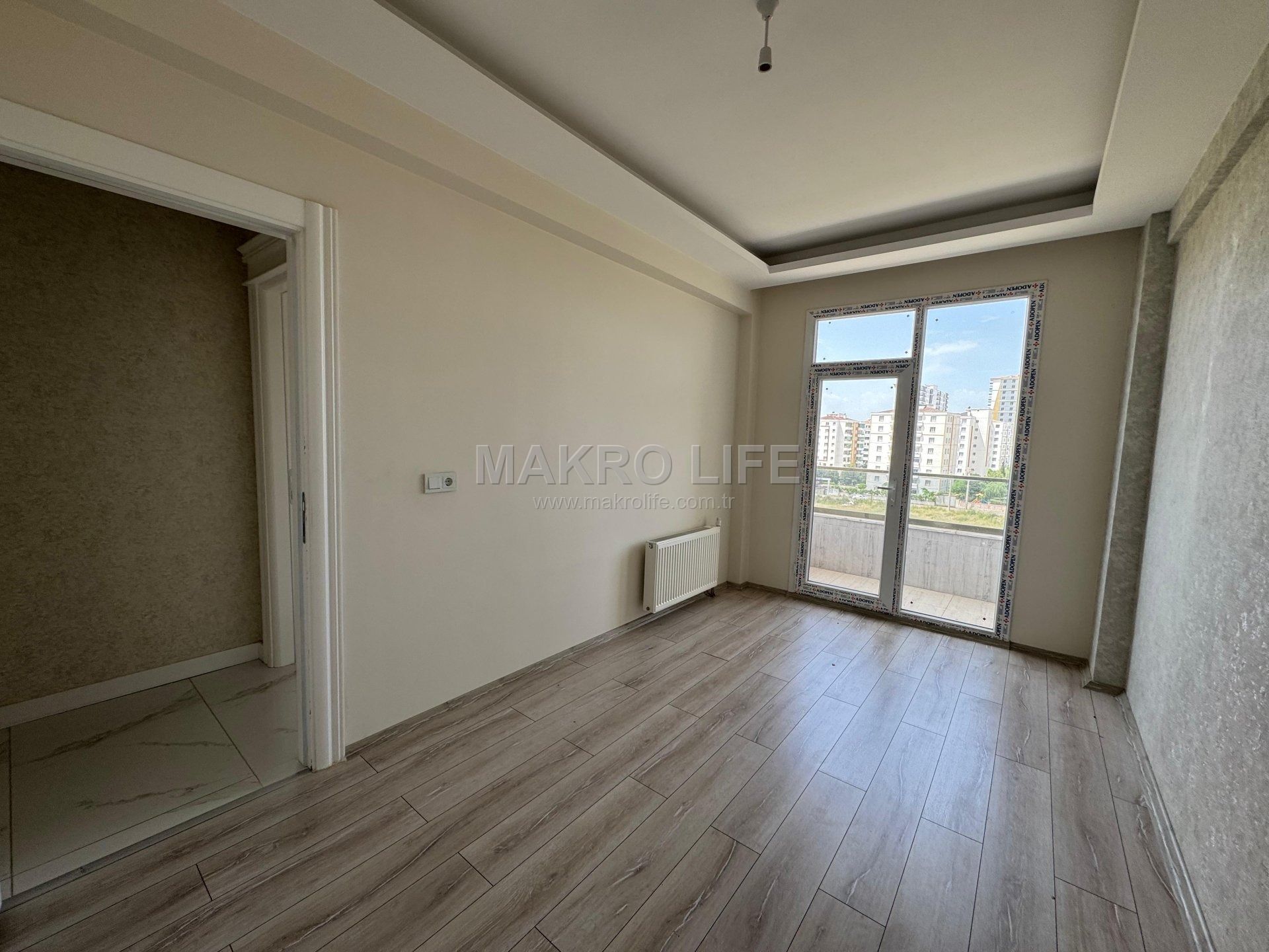 URFA YOLU ÜZERİNDE 3+1 BOŞ TAŞINMAYA HAZIR DAİRE