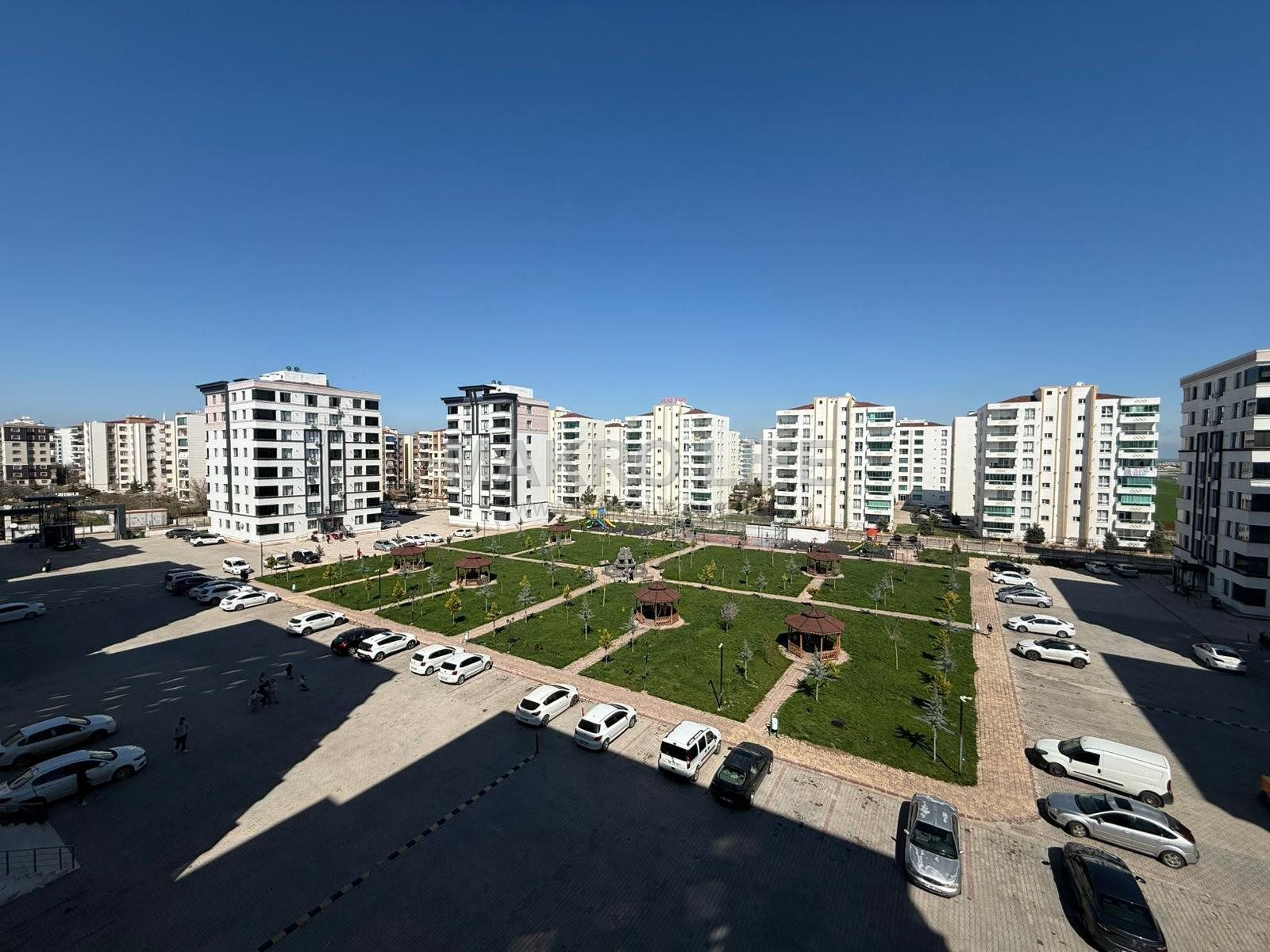 HAVAALANI KAVŞAĞINDA ACİL SATILIK 2+1 LÜX DAİRE
