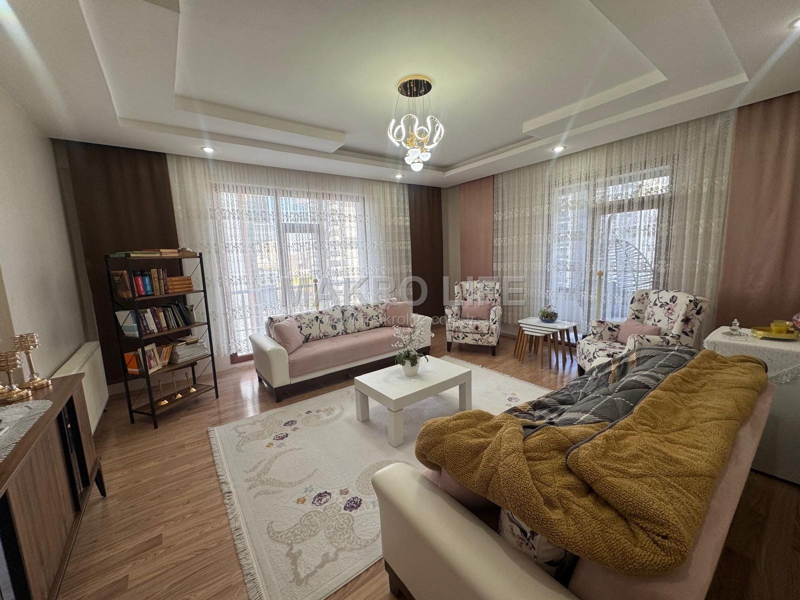 ANEMON OTEL YANINDA PIRIL PIRIL 4+1 SATILIK DAİRE