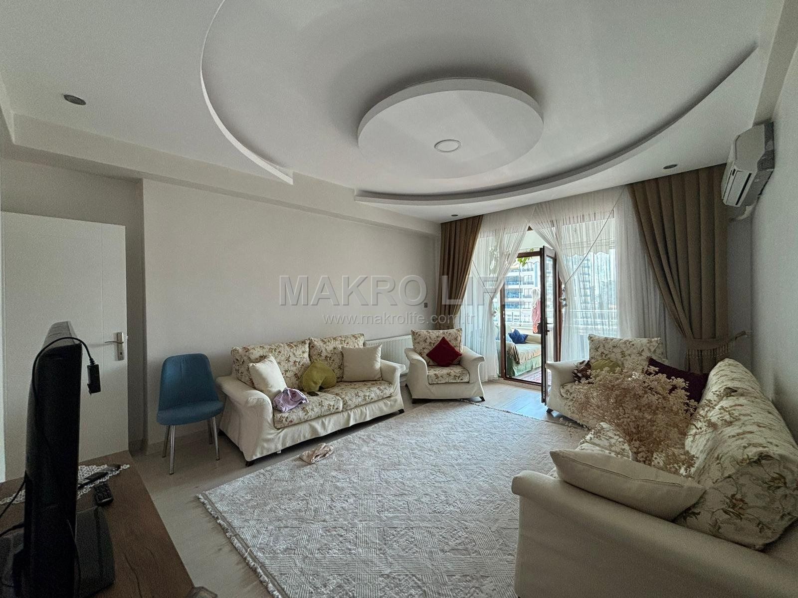 75 CADDE ÜZERİ 4+1 SATILIK FIRSAT DAİRE