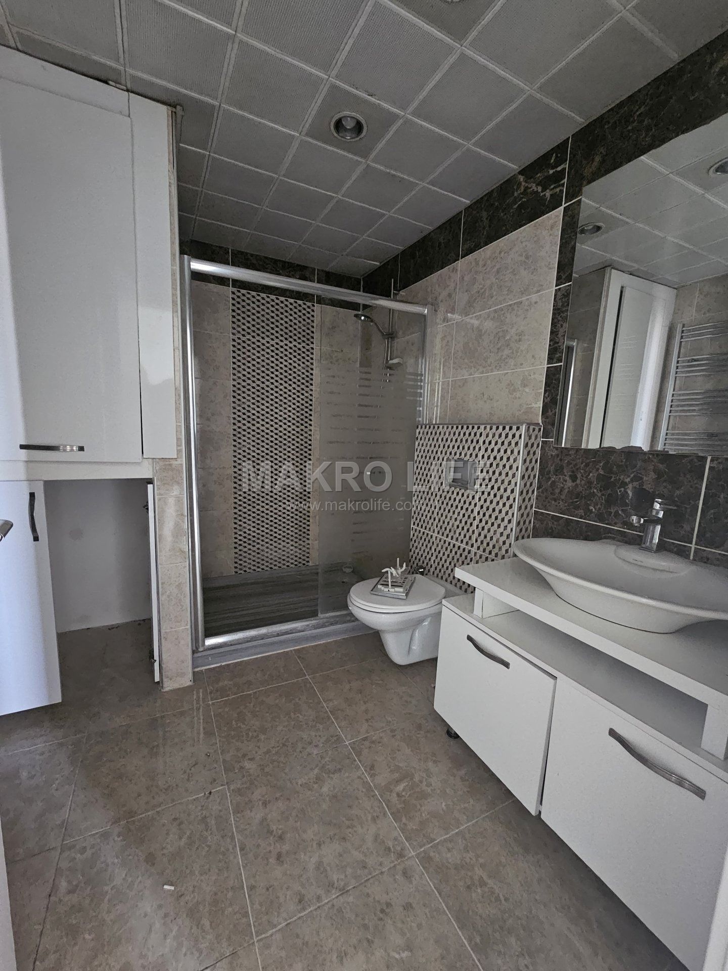 LUNAPARK KARŞISI ACİL SATILIK FIRSAT 4+1 DAİRE