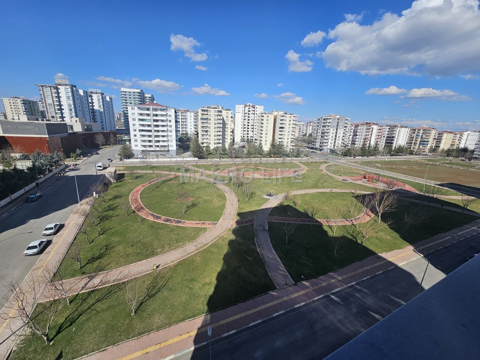 LUNAPARK KARŞISI ACİL SATILIK FIRSAT 4+1 DAİRE