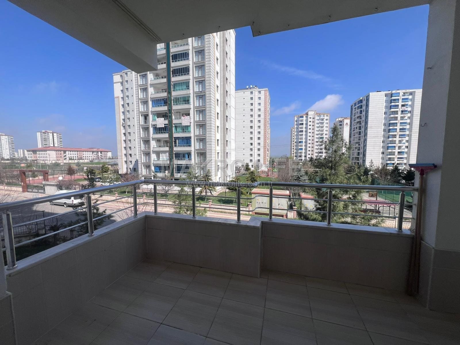 FARİKA MAHALLESİ'NDE SATILIK ARA KAT 2+1 DAİRE