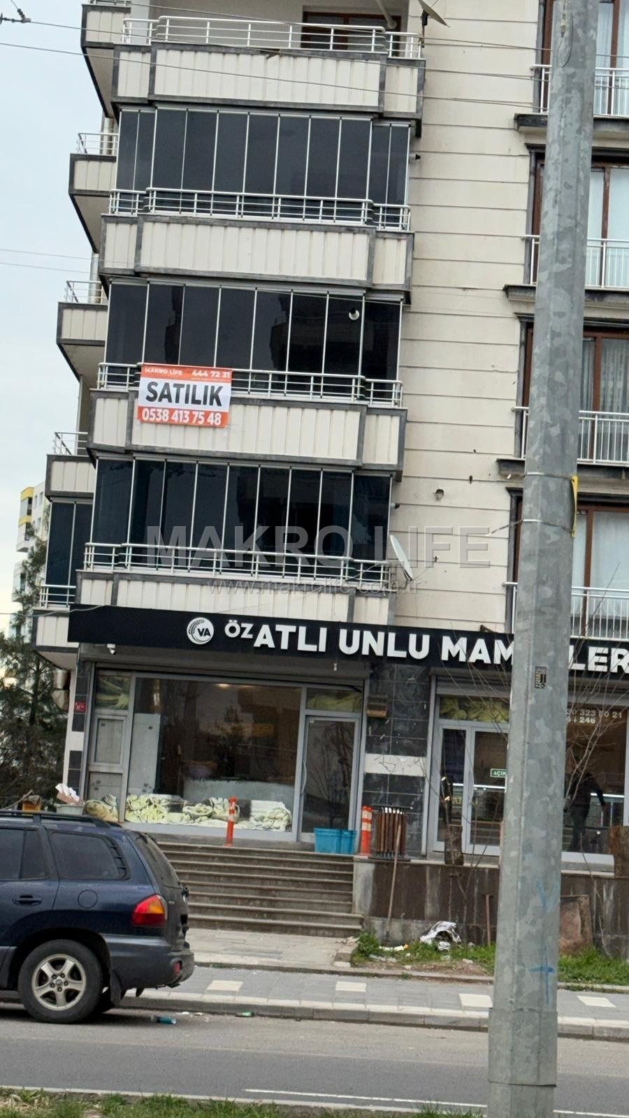 ÜÇKUYULARDA SİTELİ YAPILI 3+1 SATILIK DAİRE