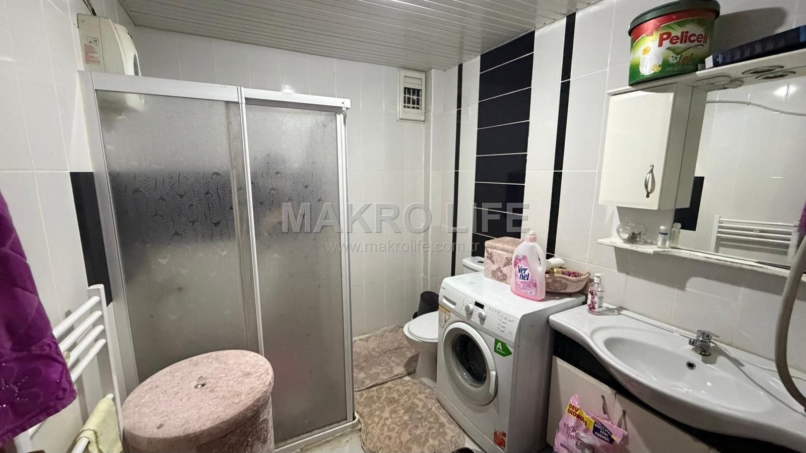 ÜÇKUYULARDA SİTELİ YAPILI 3+1 SATILIK DAİRE