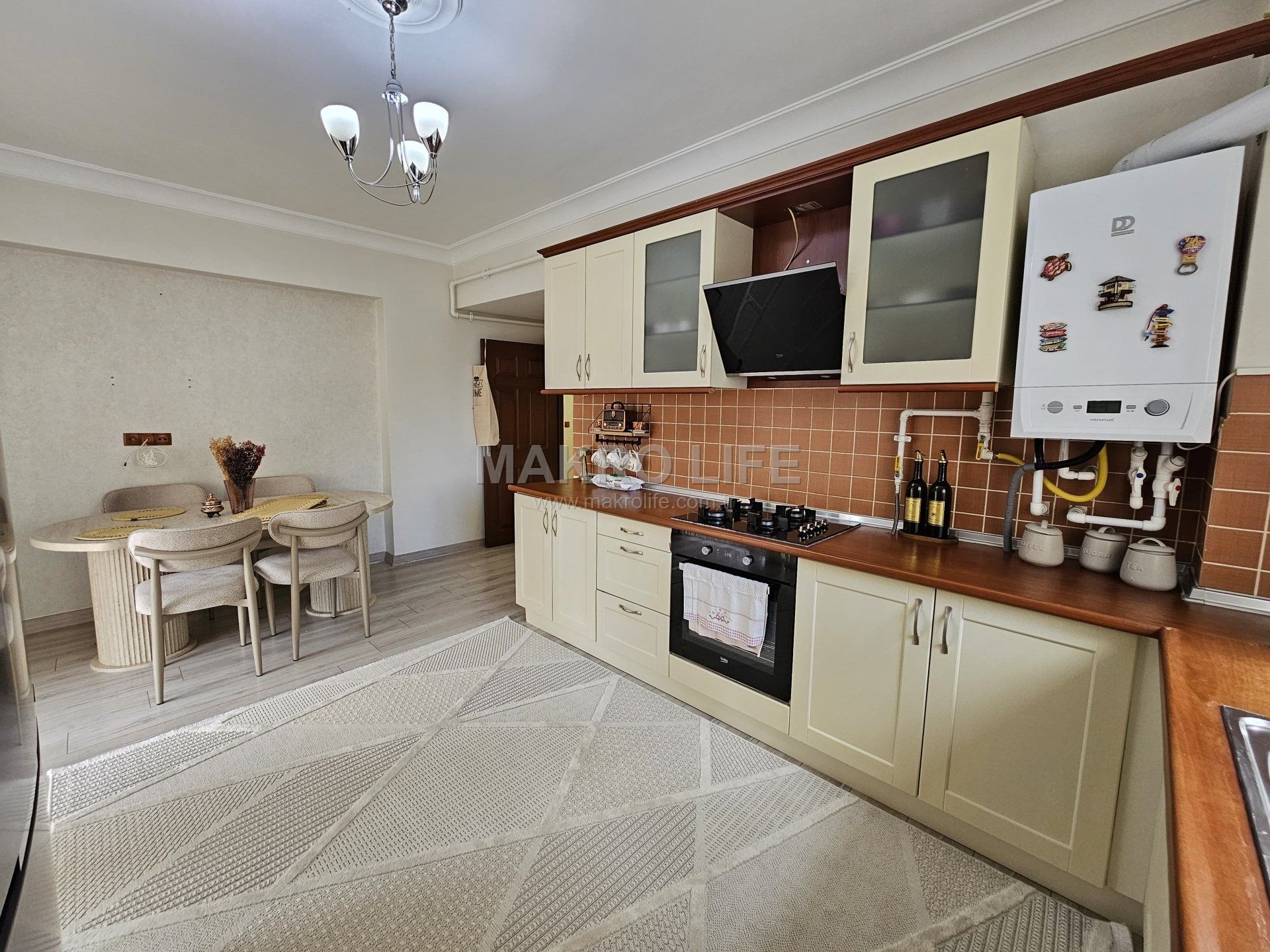 TEKEL KAVŞAĞI CİVARI METROPOL 3'TE YAPILI ACİL SATILIK 4+1 FIRSAT DAİRE