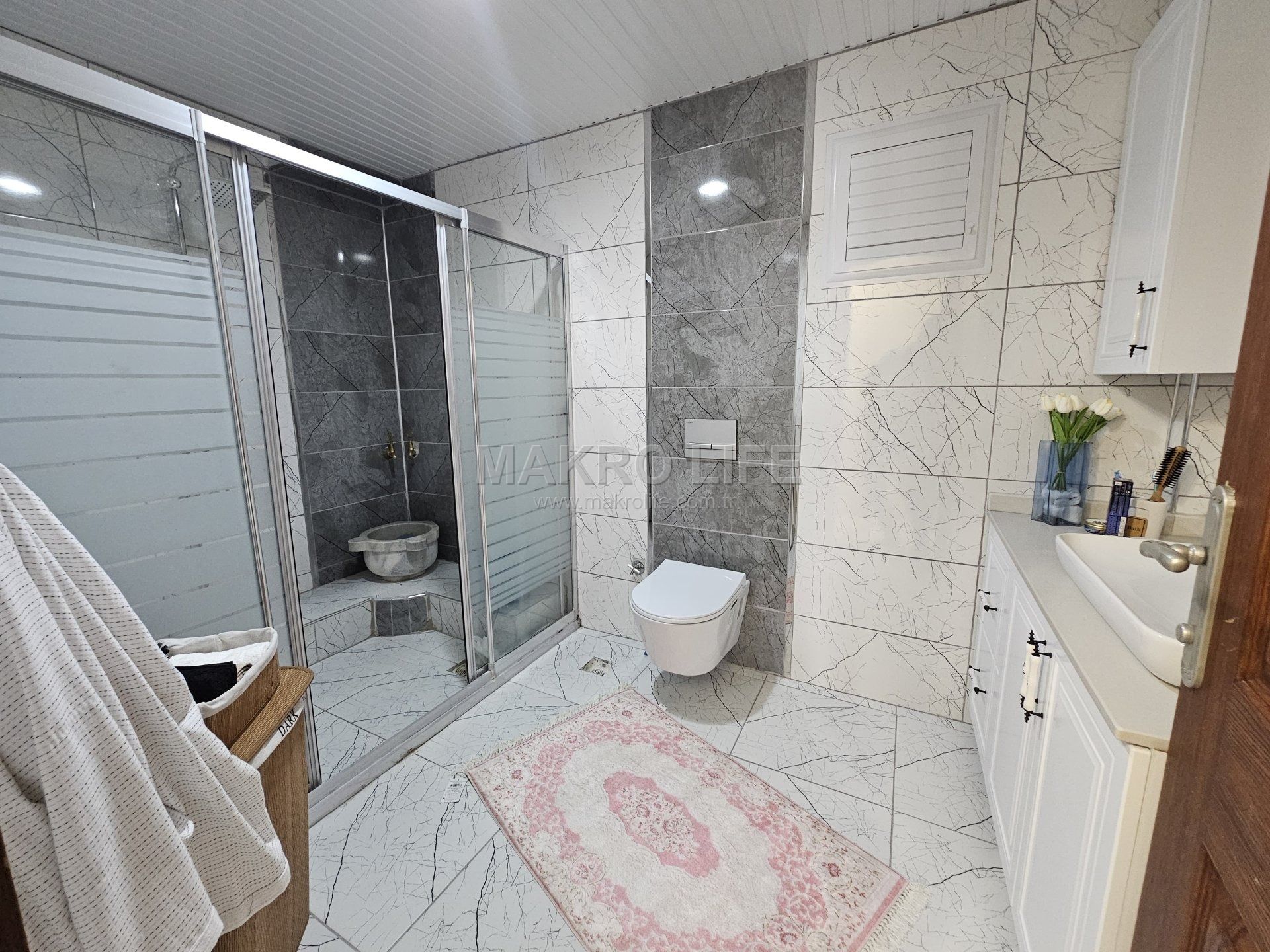 TEKEL KAVŞAĞI CİVARI METROPOL 3'TE YAPILI ACİL SATILIK 4+1 FIRSAT DAİRE