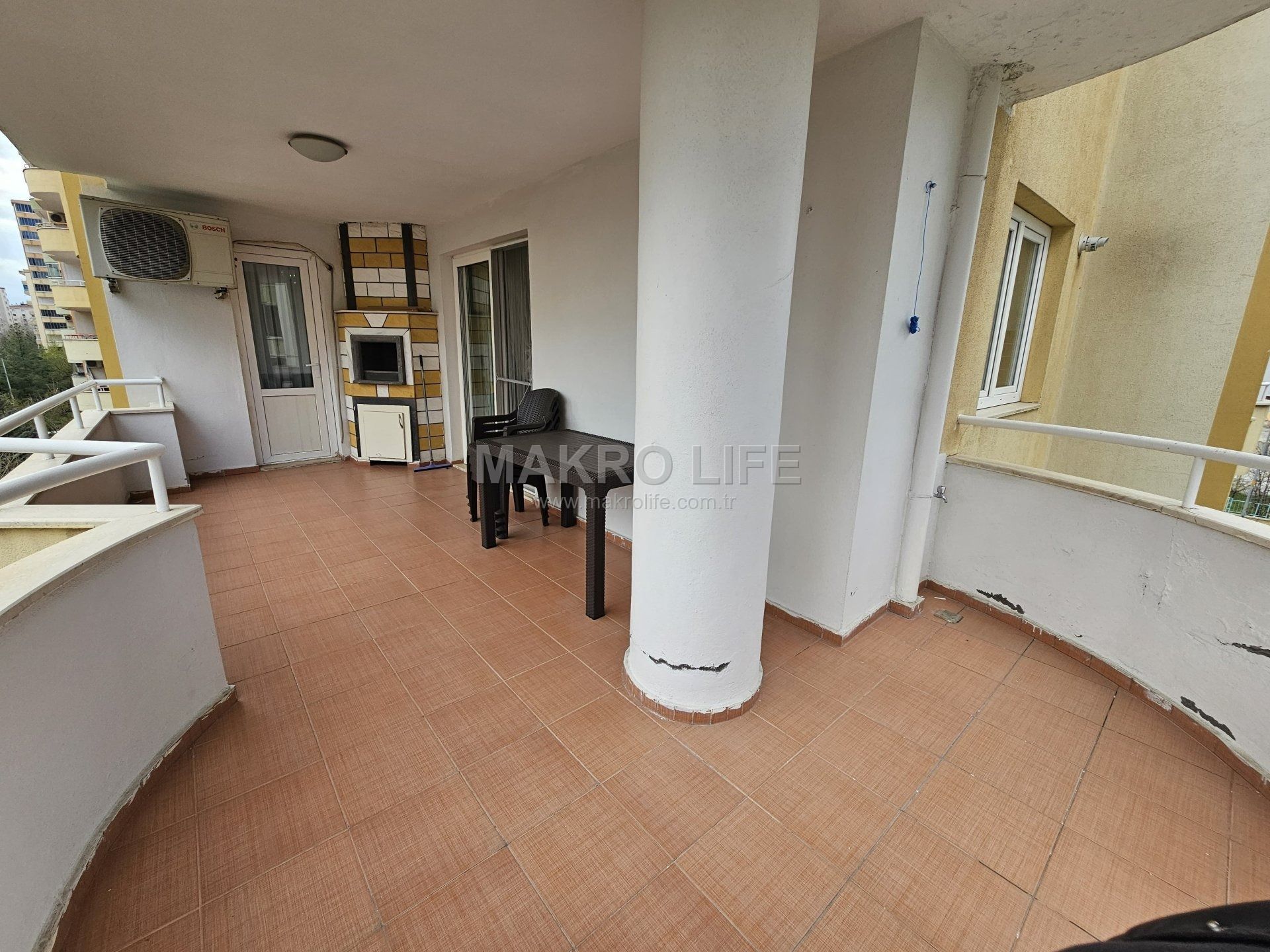 TEKEL KAVŞAĞI CİVARI METROPOL 3'TE YAPILI ACİL SATILIK 4+1 FIRSAT DAİRE