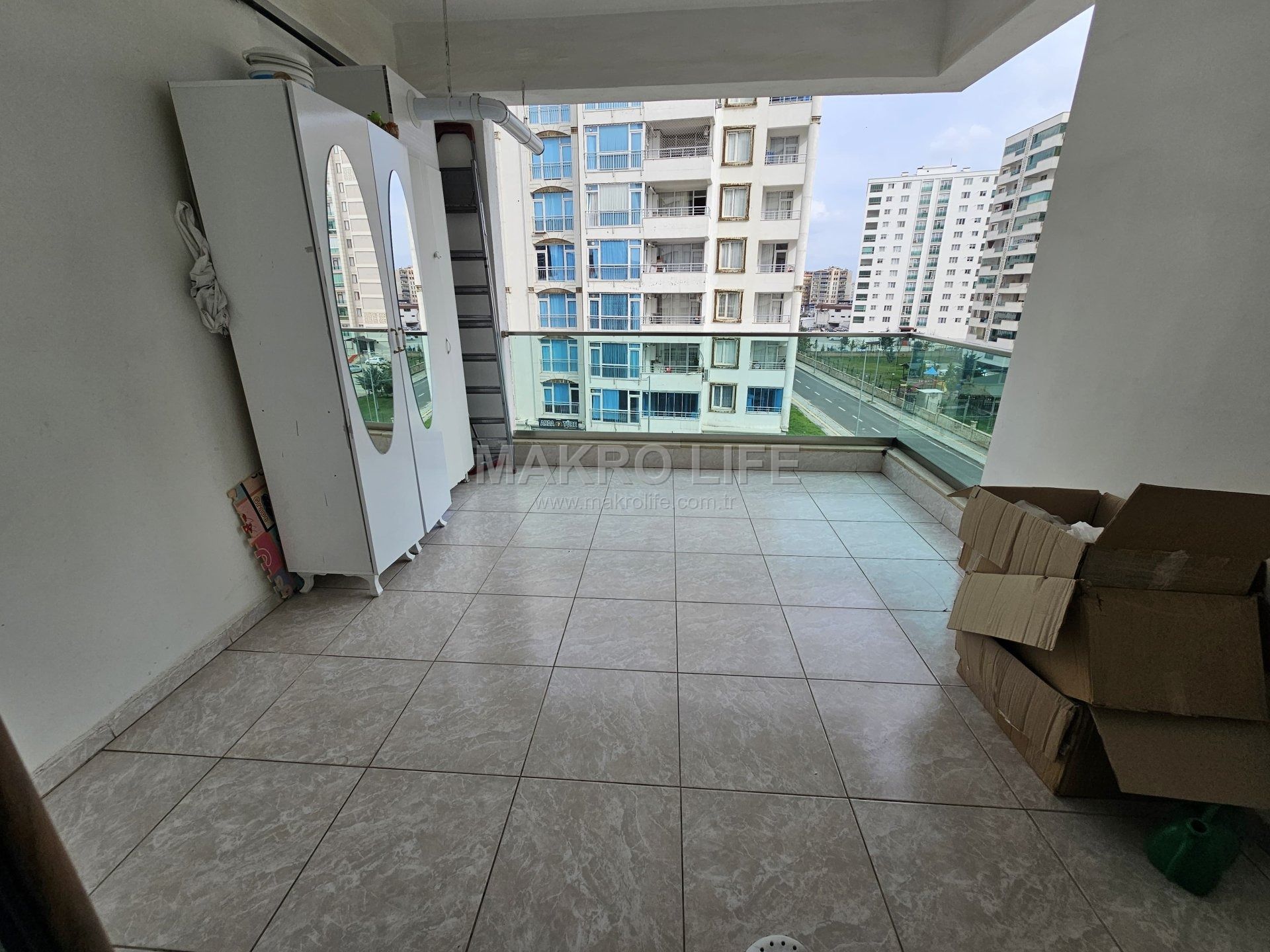 CEYLAN AWM ARKASI TAŞKIRANDA SATILIK LÜX 4+1 FIRSAT DAİRE