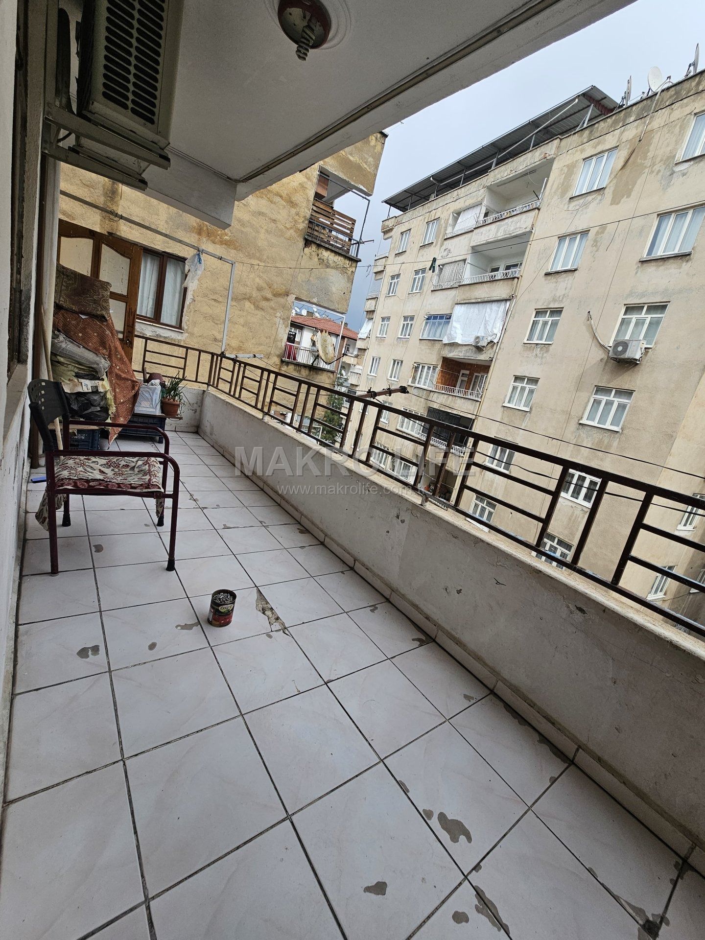 POLİS OKULU CİVARI SATILIK FIRSAT ARA KAT 3+1 DAİRE