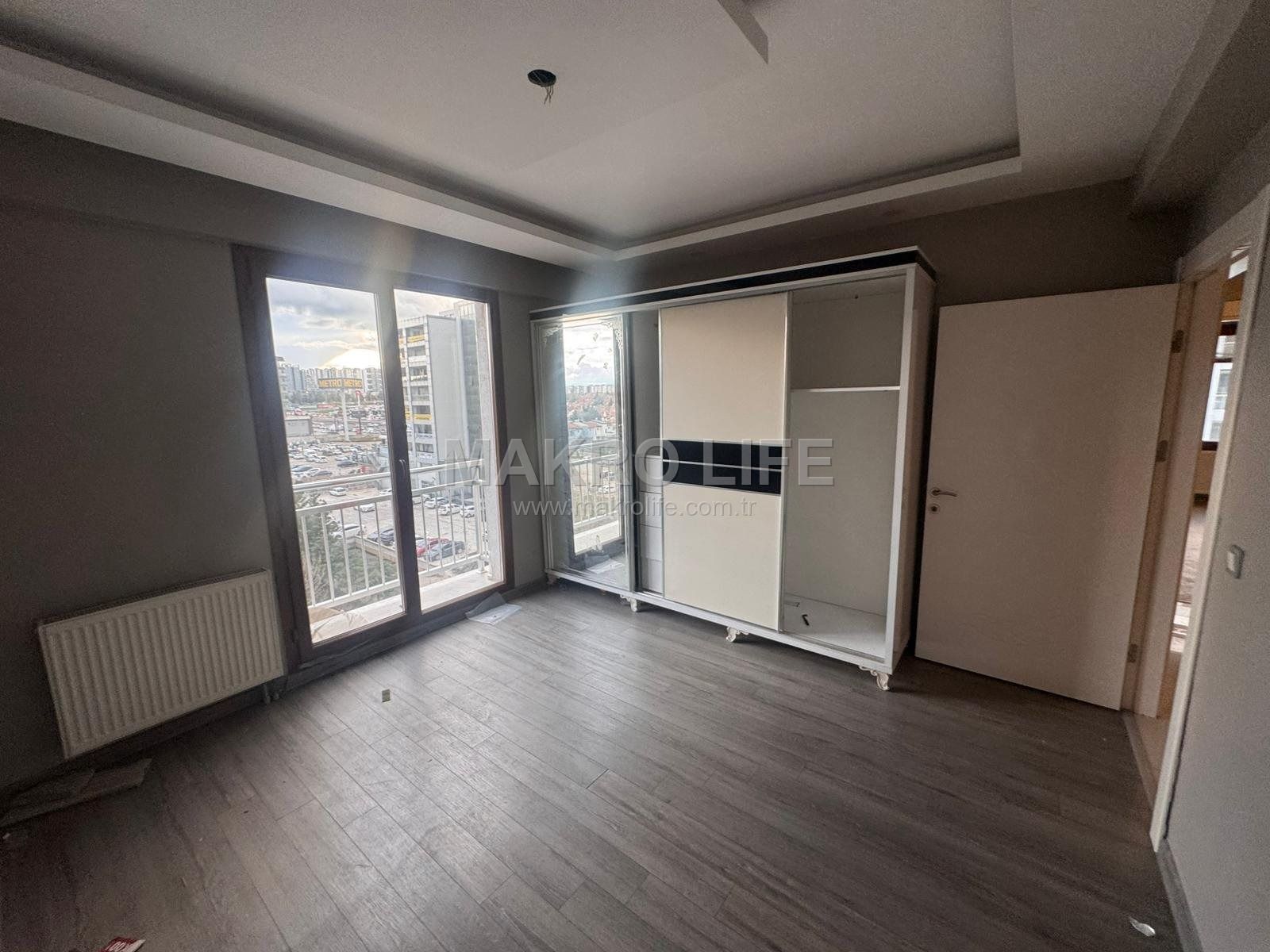 SATILIK URFA YOLU METRO AVM ARKASINDA TAŞINMAYA HAZIR 5+1 DAİRE
