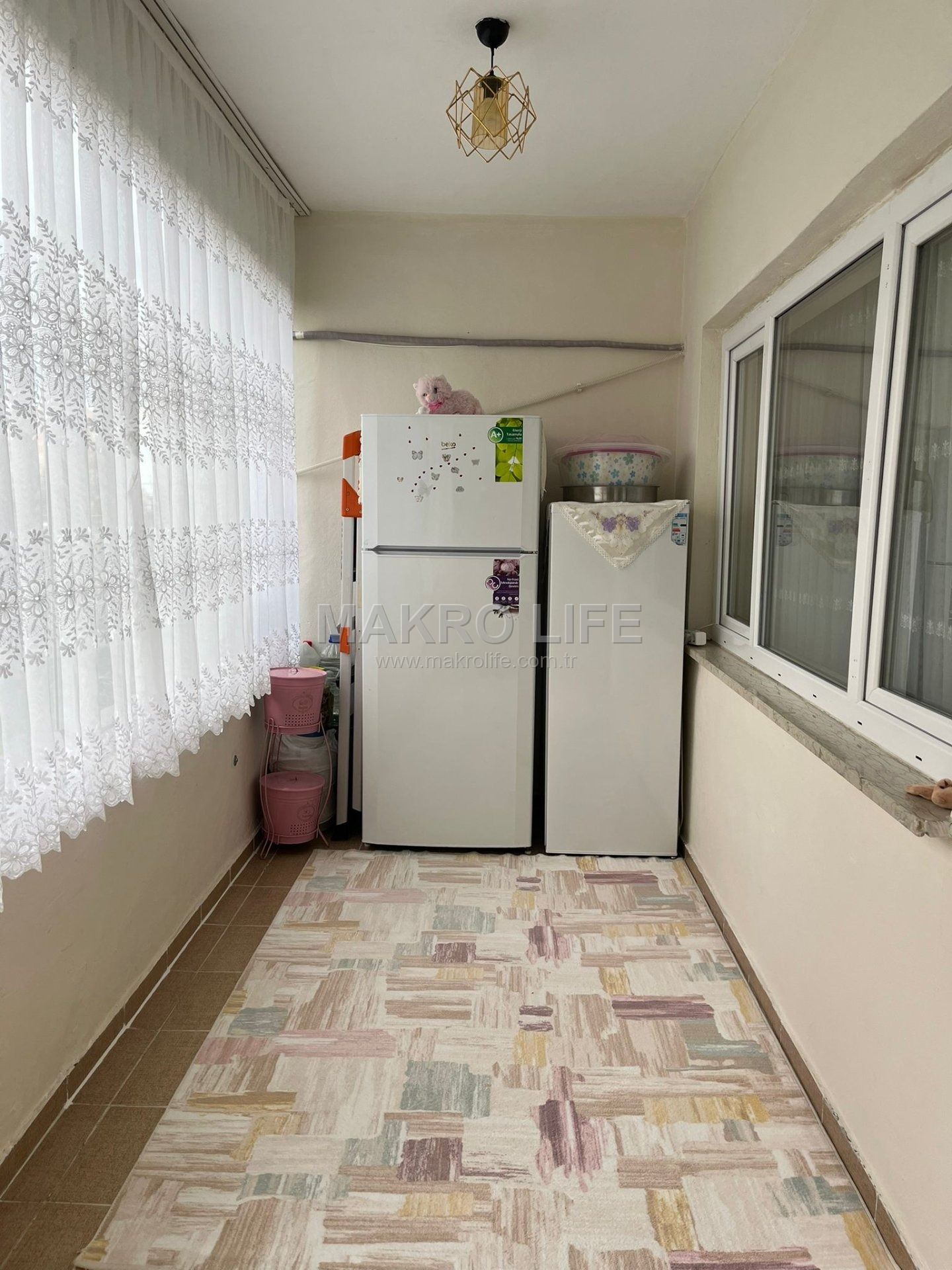ÜÇKUYULARDA 2+1 İÇİ FUL MASRAFLI ACİL SATILIK DAİRE
