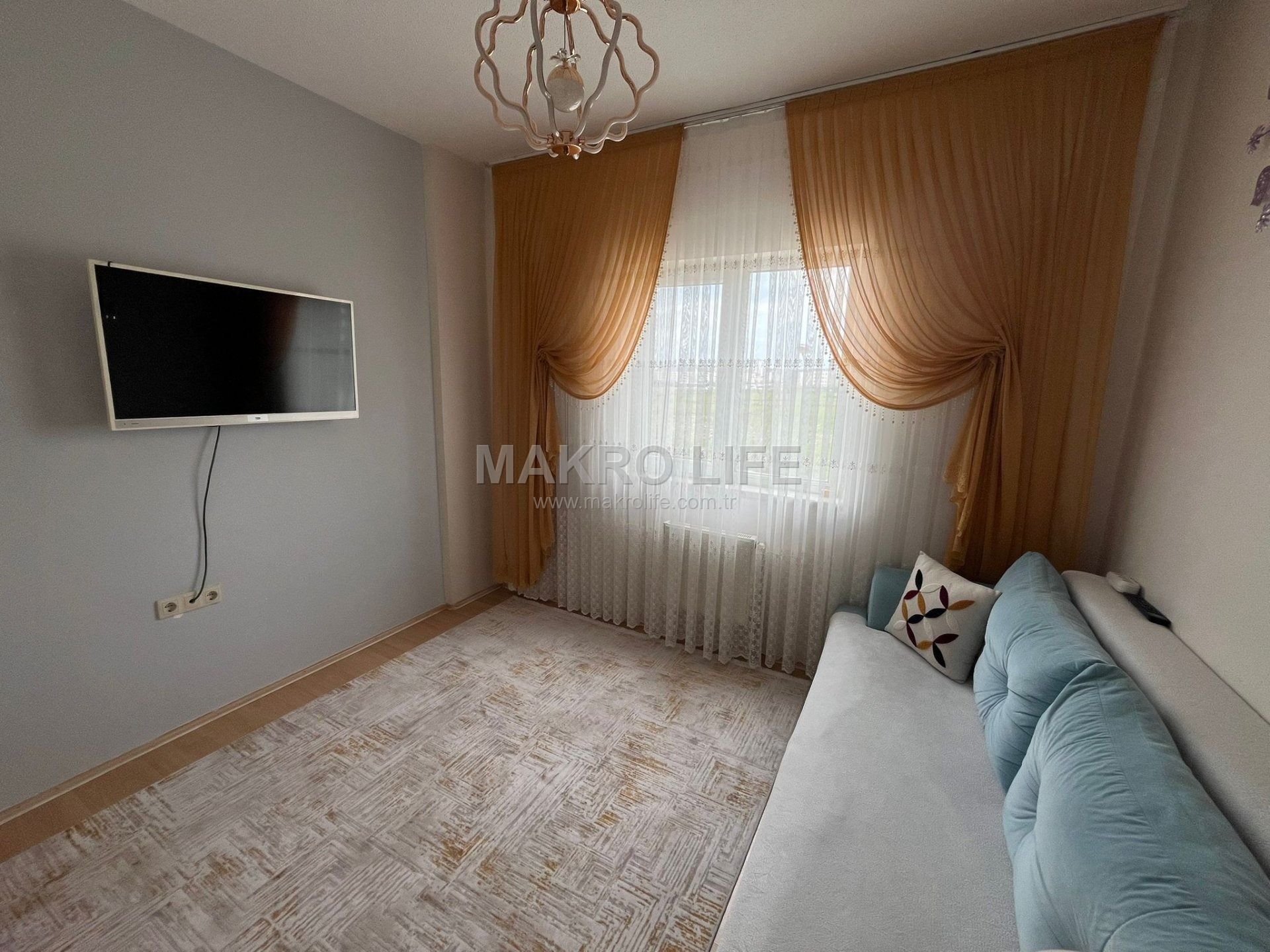 ÜÇKUYULARDA 2+1 İÇİ FUL MASRAFLI ACİL SATILIK DAİRE
