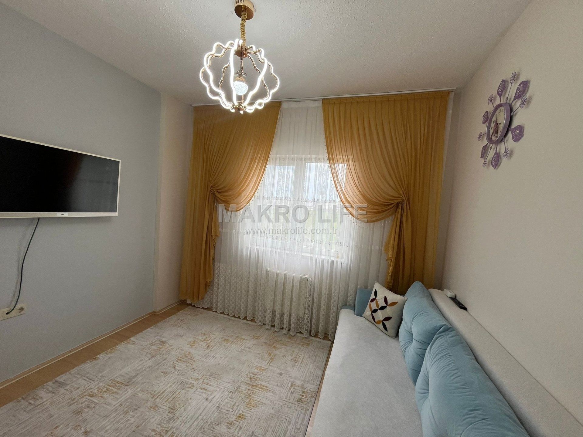 ÜÇKUYULARDA 2+1 İÇİ FUL MASRAFLI ACİL SATILIK DAİRE