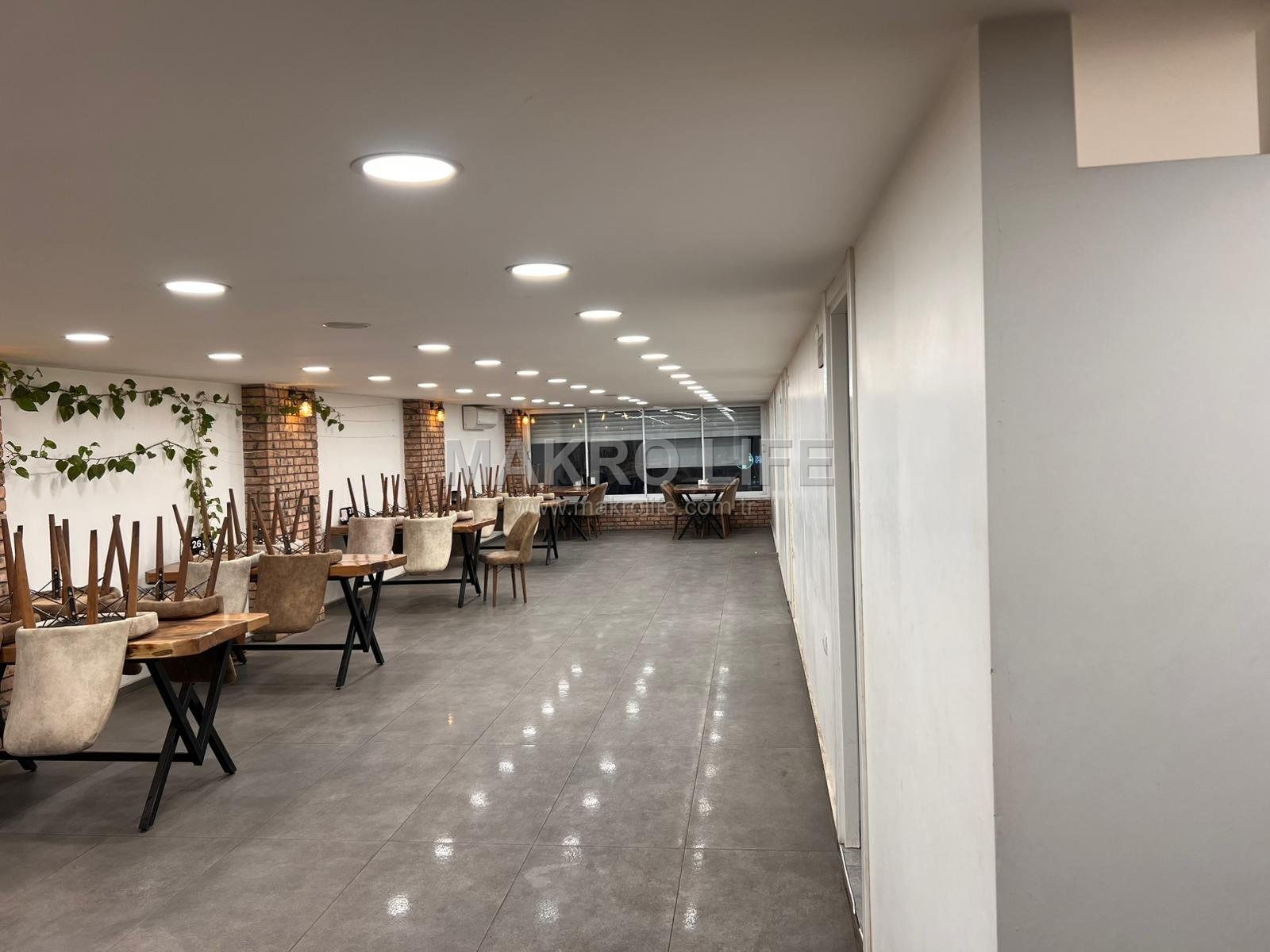 OFİS İSTASYON CADDESİNDE DTSO KARŞISINDA CADDE MAĞAZALI SATILIK İŞYERİ