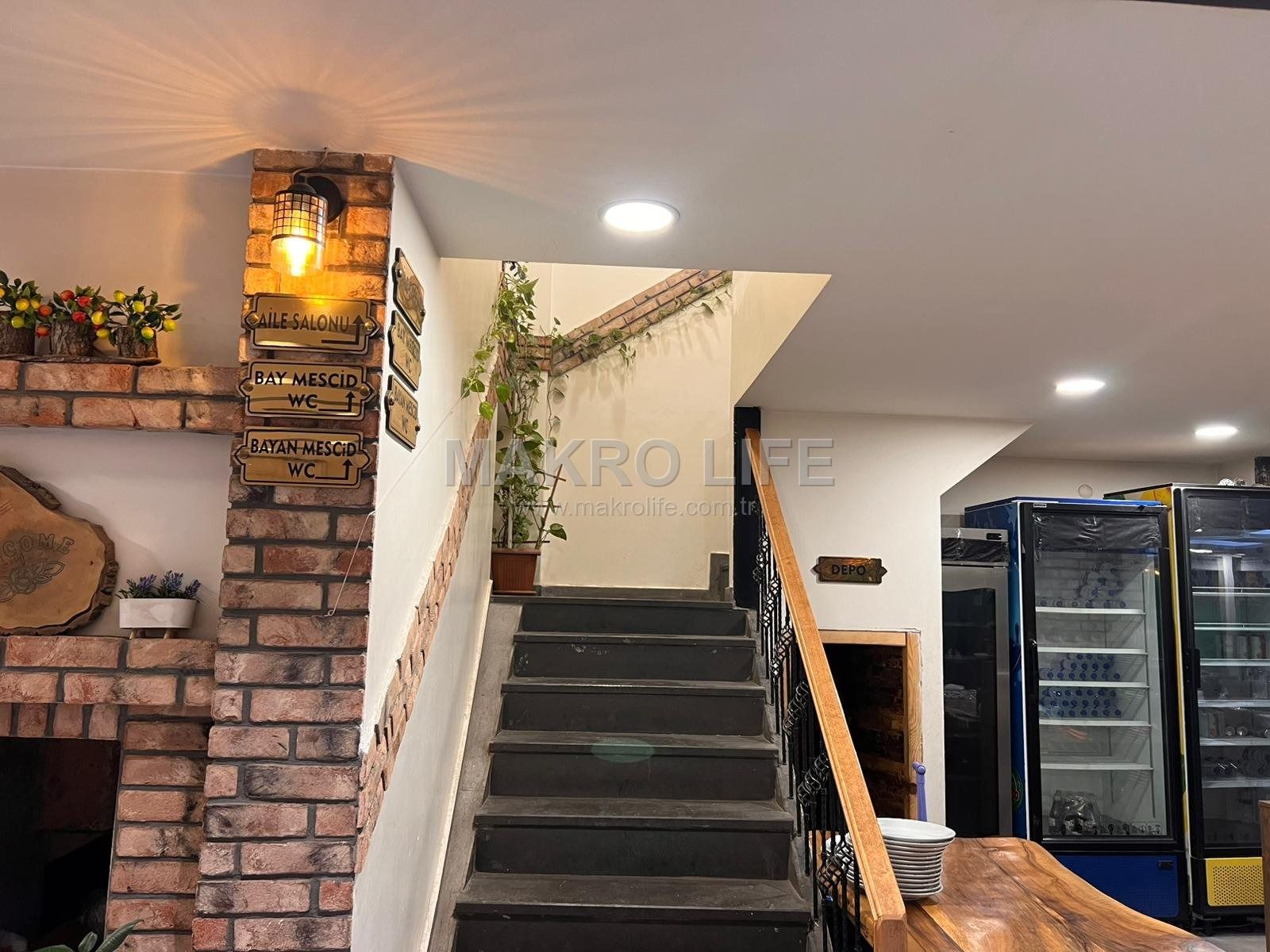 OFİS İSTASYON CADDESİNDE DTSO KARŞISINDA CADDE MAĞAZALI SATILIK İŞYERİ