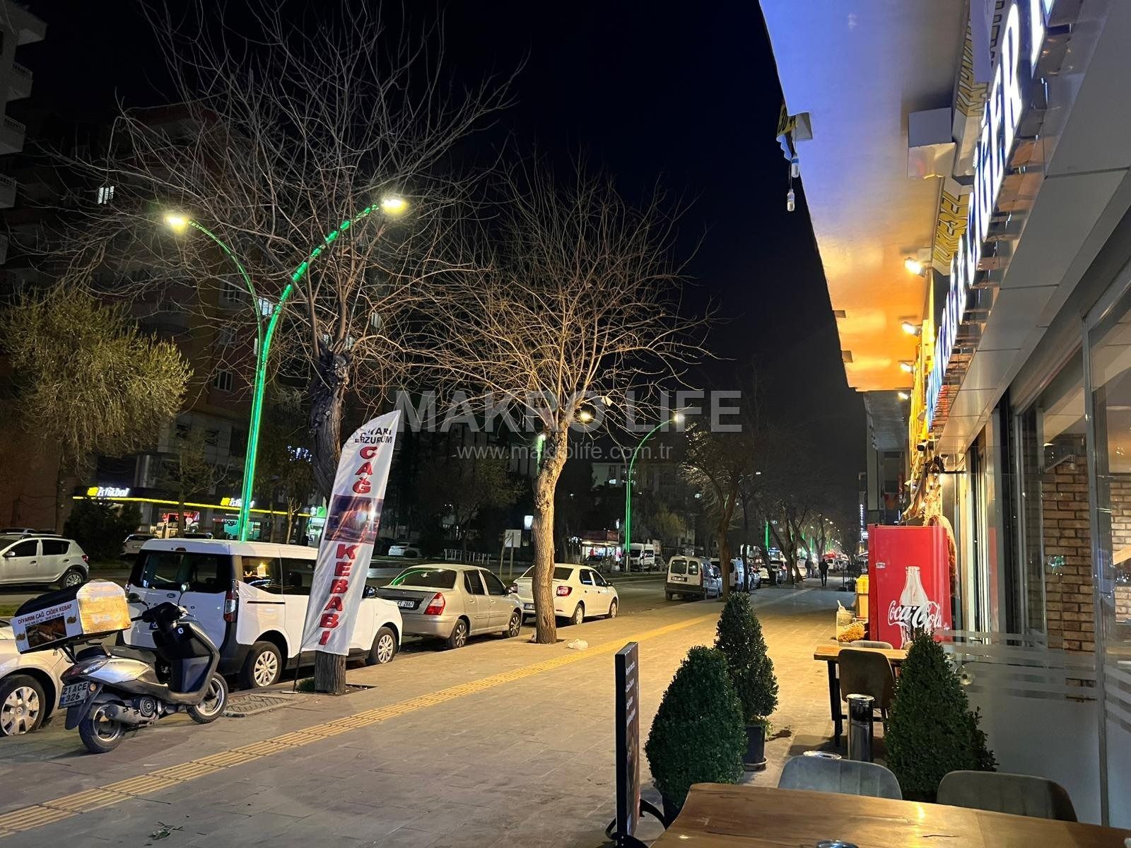 OFİS İSTASYON CADDESİNDE DTSO KARŞISINDA CADDE MAĞAZALI SATILIK İŞYERİ