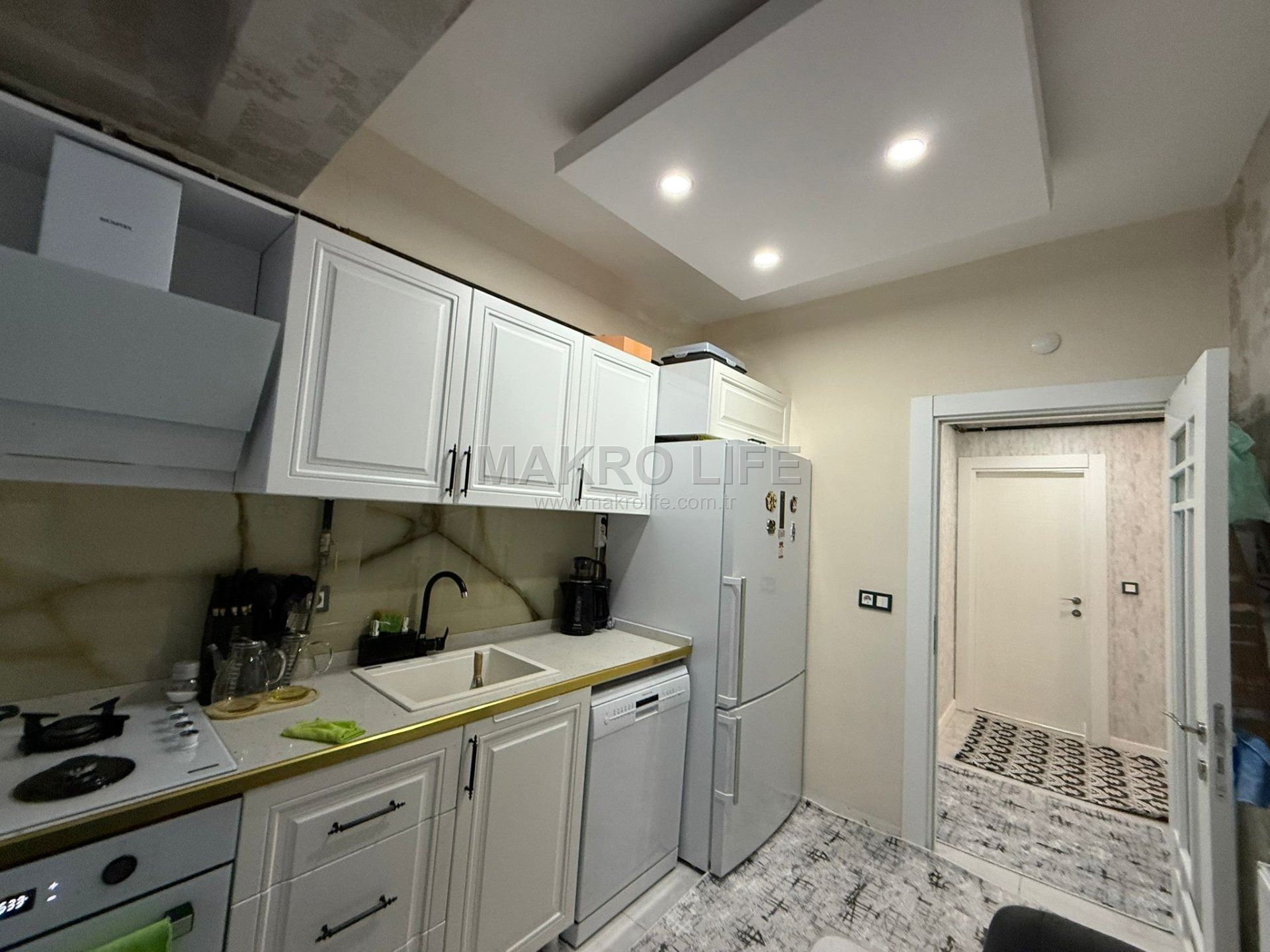 ADLİ TIP ARKASINDA SATILIK 2+1 DAİRE