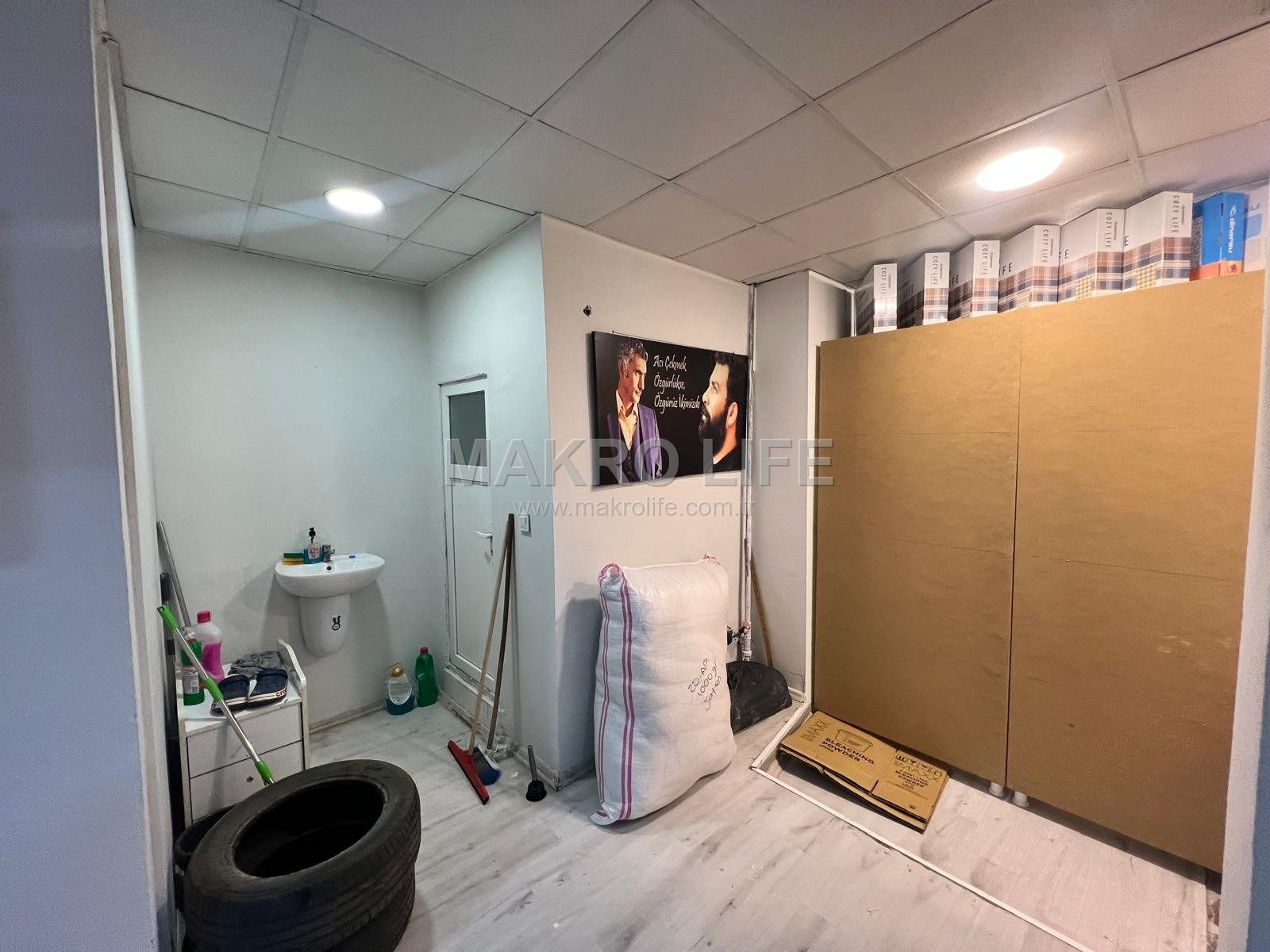BAĞLAR TEĞMEN CADDESİ SATILIK FULL YAPILI DÜKKAN