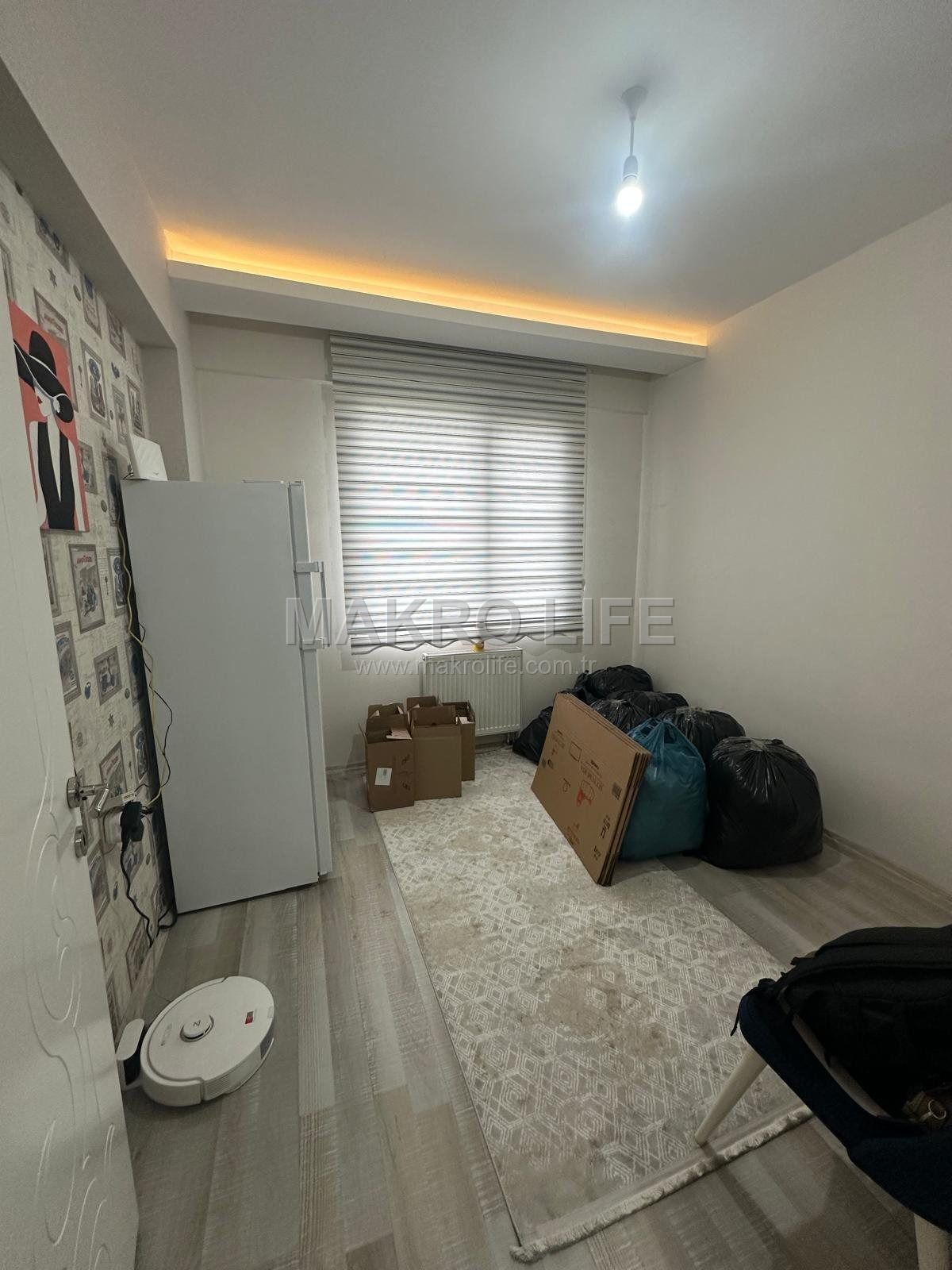 BAĞCILARIN EN GÖZDE NOKTASINDA ANA CADDE ÜZERİ FIRSAT DAİRE!