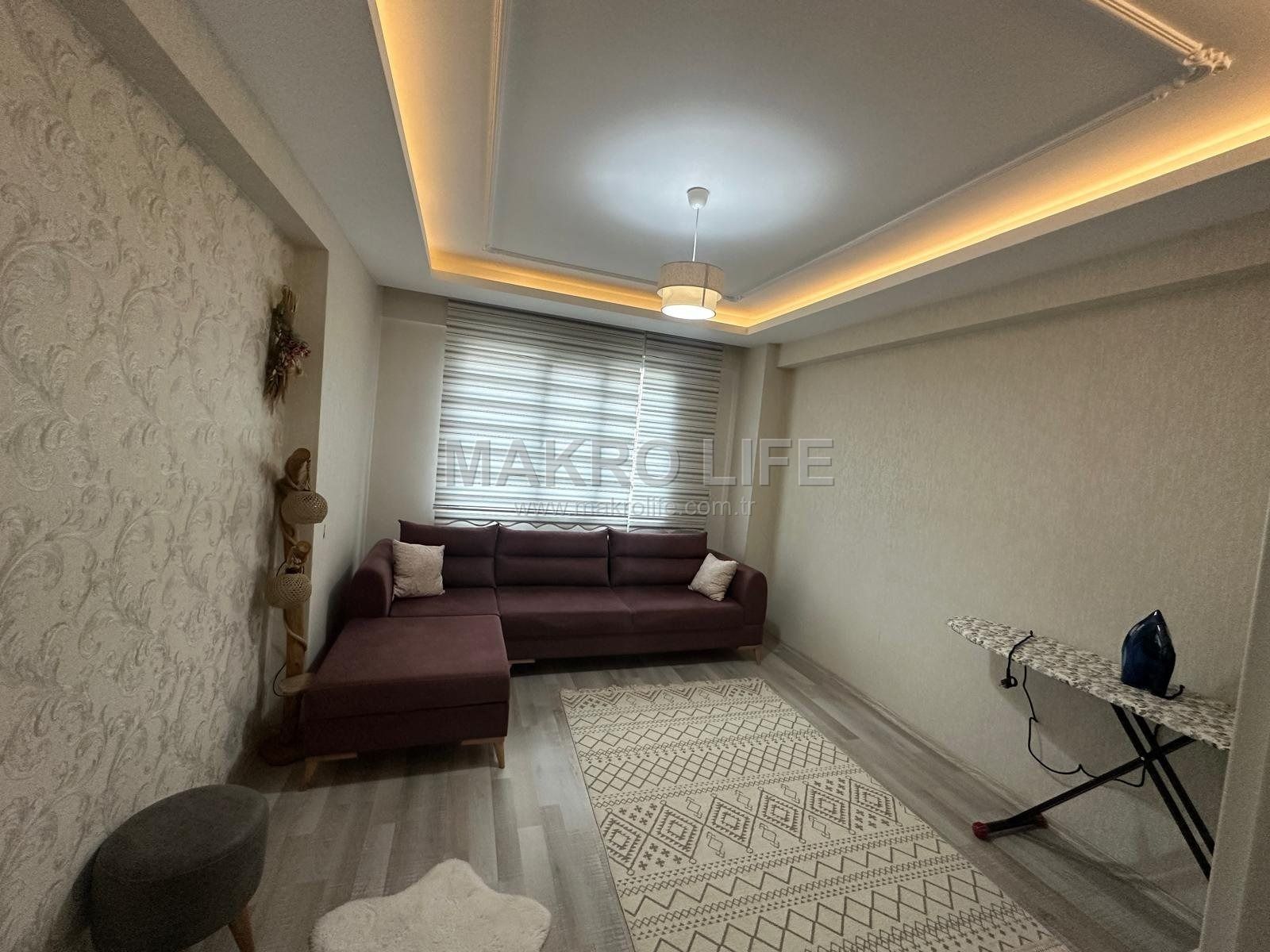BAĞCILARIN EN GÖZDE NOKTASINDA ANA CADDE ÜZERİ FIRSAT DAİRE!