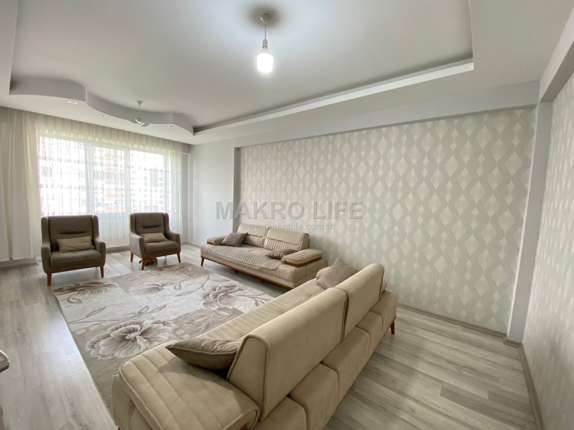 ÜÇKUYUŞARDA BÜYÜK 2+1 FISRAT DAİRE ACİL SATILIIK!!