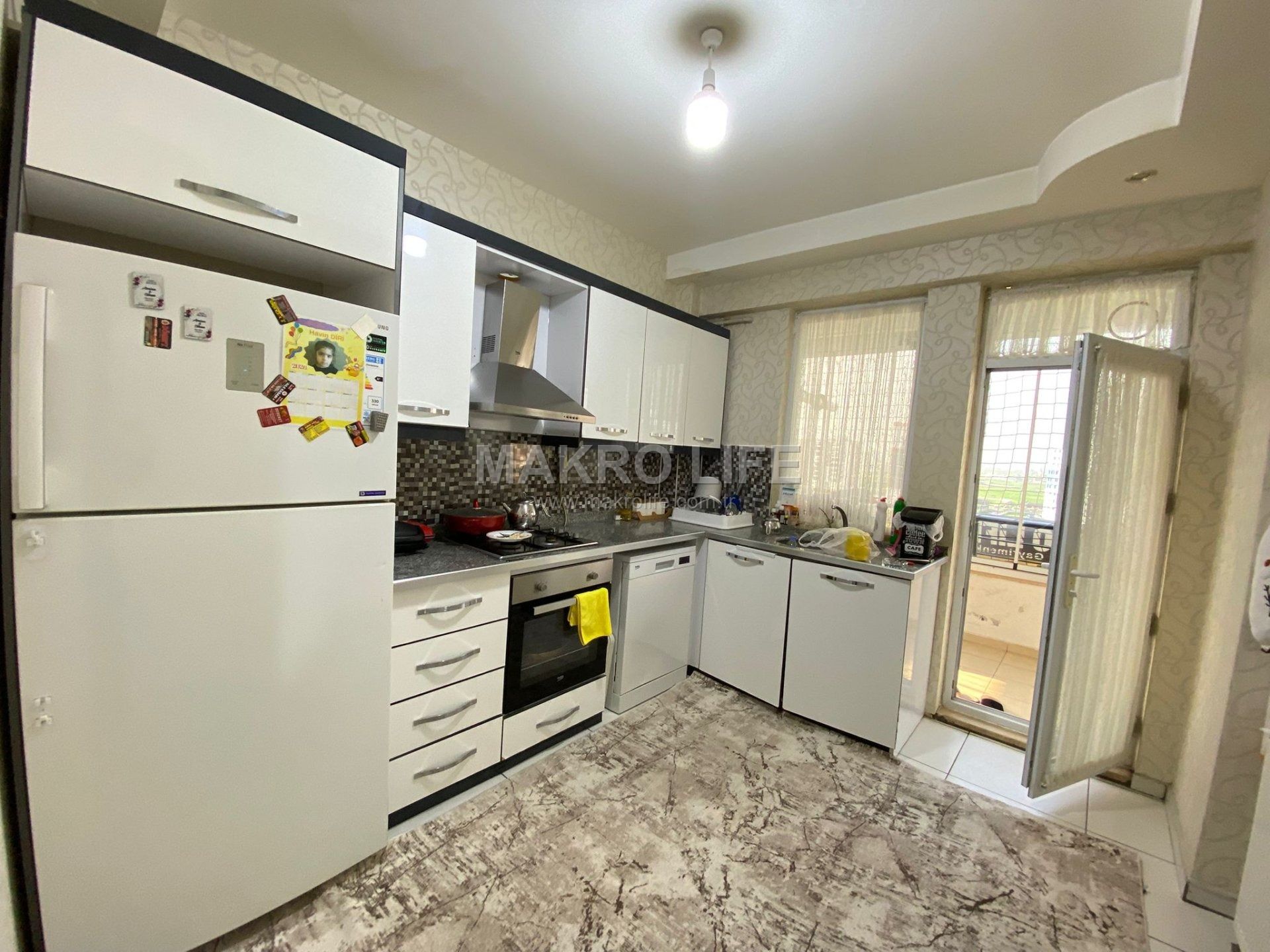 ÜÇKUYUŞARDA BÜYÜK 2+1 FISRAT DAİRE ACİL SATILIIK!!