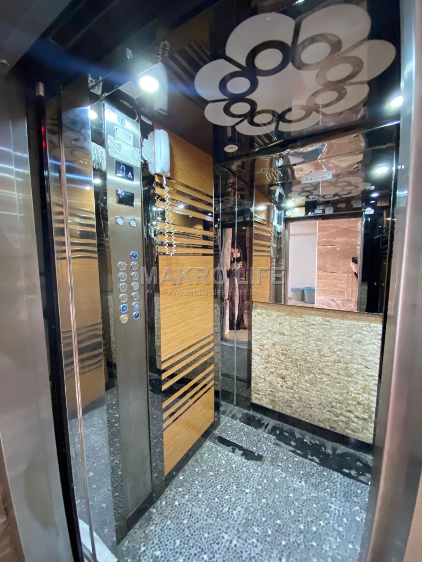 ÜÇKUYUŞARDA BÜYÜK 2+1 FISRAT DAİRE ACİL SATILIIK!!