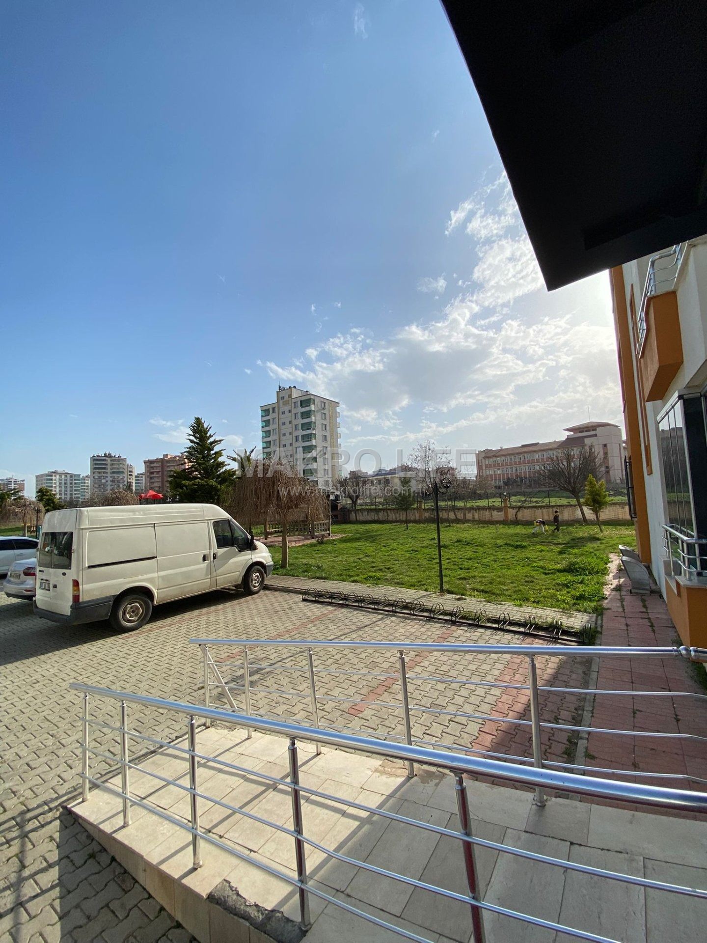 ÜÇKUYUŞARDA BÜYÜK 2+1 FISRAT DAİRE ACİL SATILIIK!!