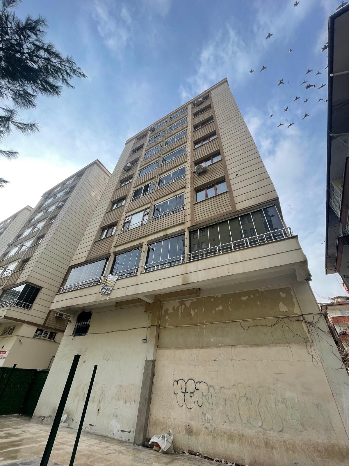 OFİS KÜTÜPHANE SOKAĞI CİVARI SATILIK 2+1 DAİRE