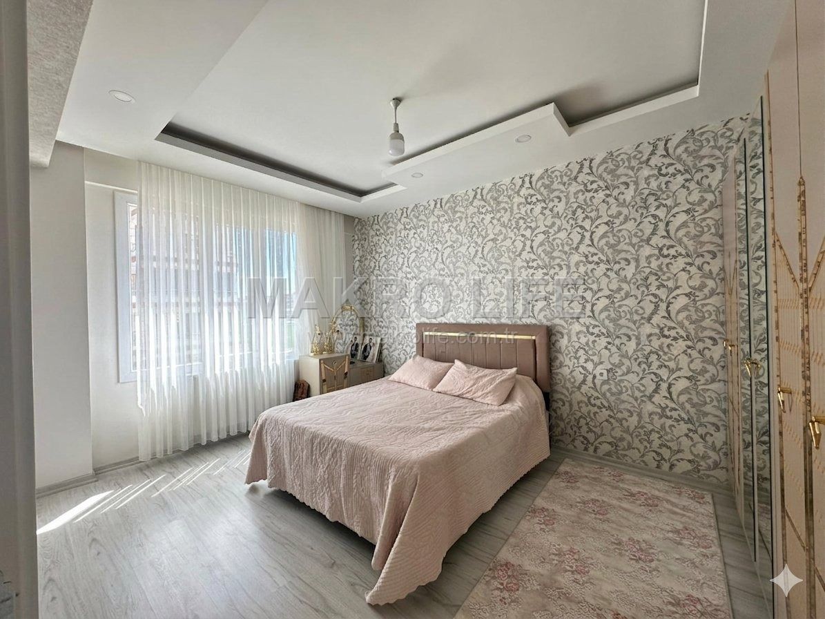 YETİŞAN ALIR! BAĞCILAR NEVRUZ ALANI BİTİŞİĞİNDE 2.5+1 100 M2 FIRSAT DAİRE