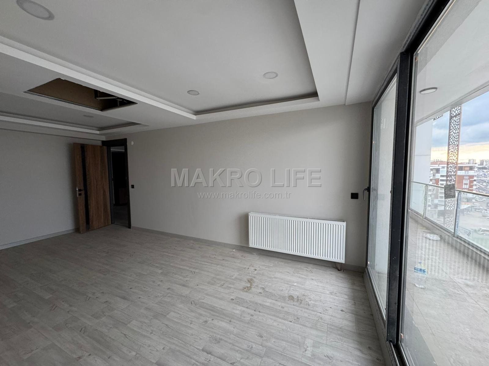 ÇEYSA CENTROPOLDE ACİL SATILIK ANAYOL CEPHELİ 2+1 OFİS