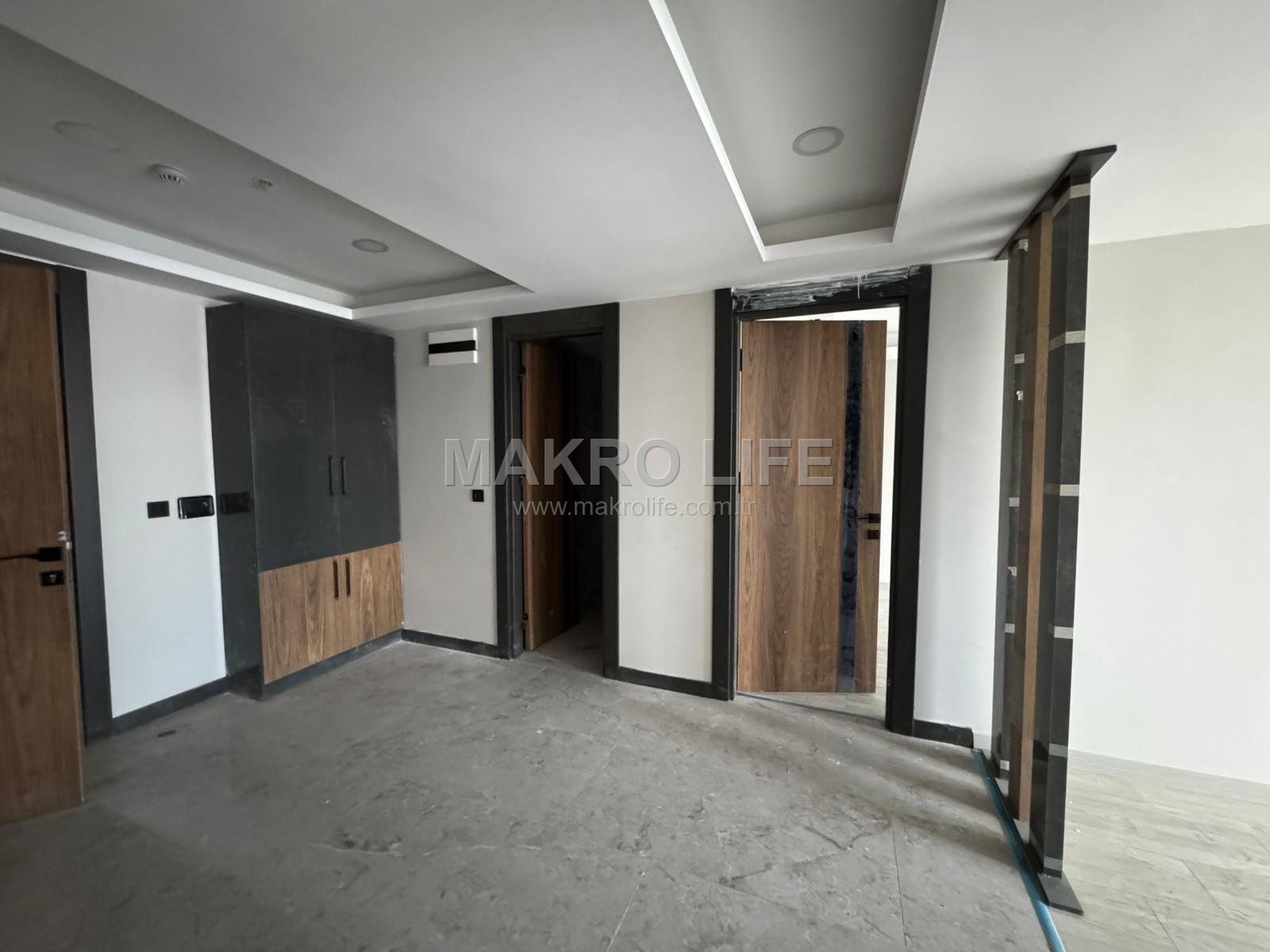 ÇEYSA CENTROPOLDE ACİL SATILIK ANAYOL CEPHELİ 2+1 OFİS