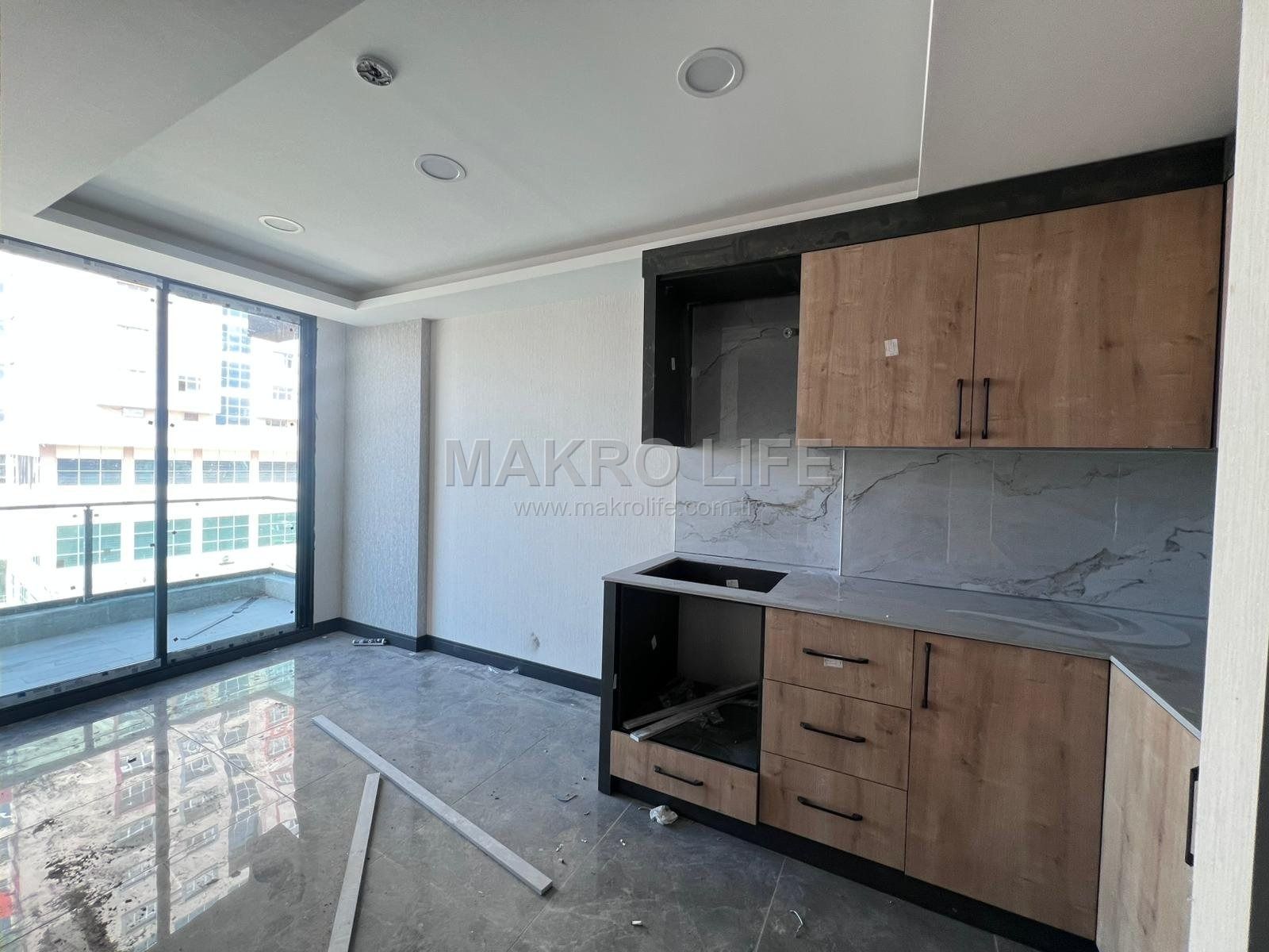 ELAZIĞ CADDESİ KAYALAR BÜRO'DA ACİL SATILIK İŞYERİ