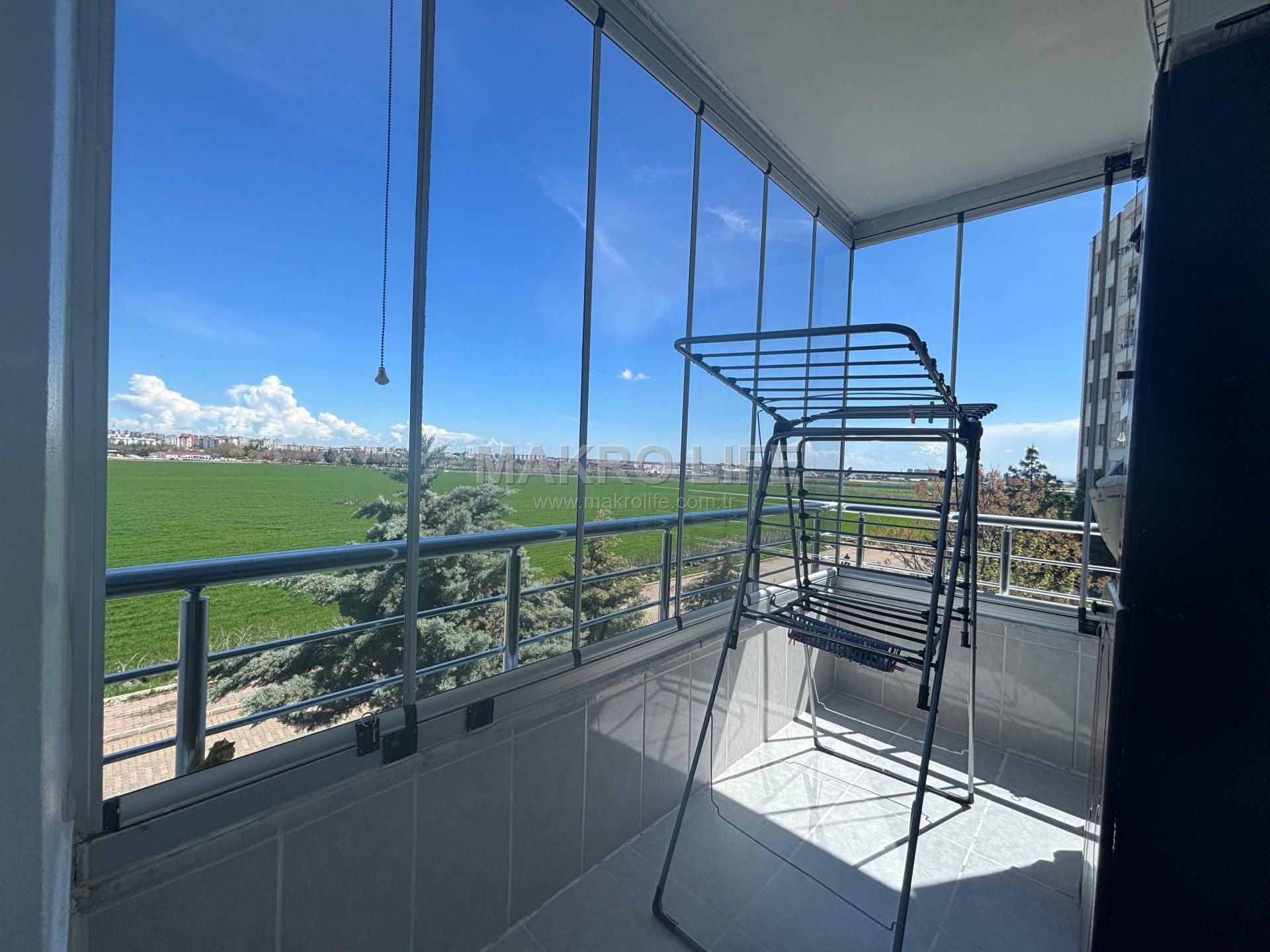 BAĞCILARDA SIFIR AYARINDA 4+1 SATILIK DAİRE