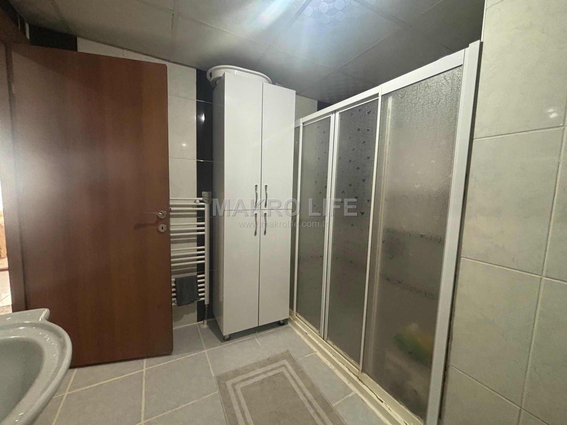 BAĞCILARDA SIFIR AYARINDA 4+1 SATILIK DAİRE