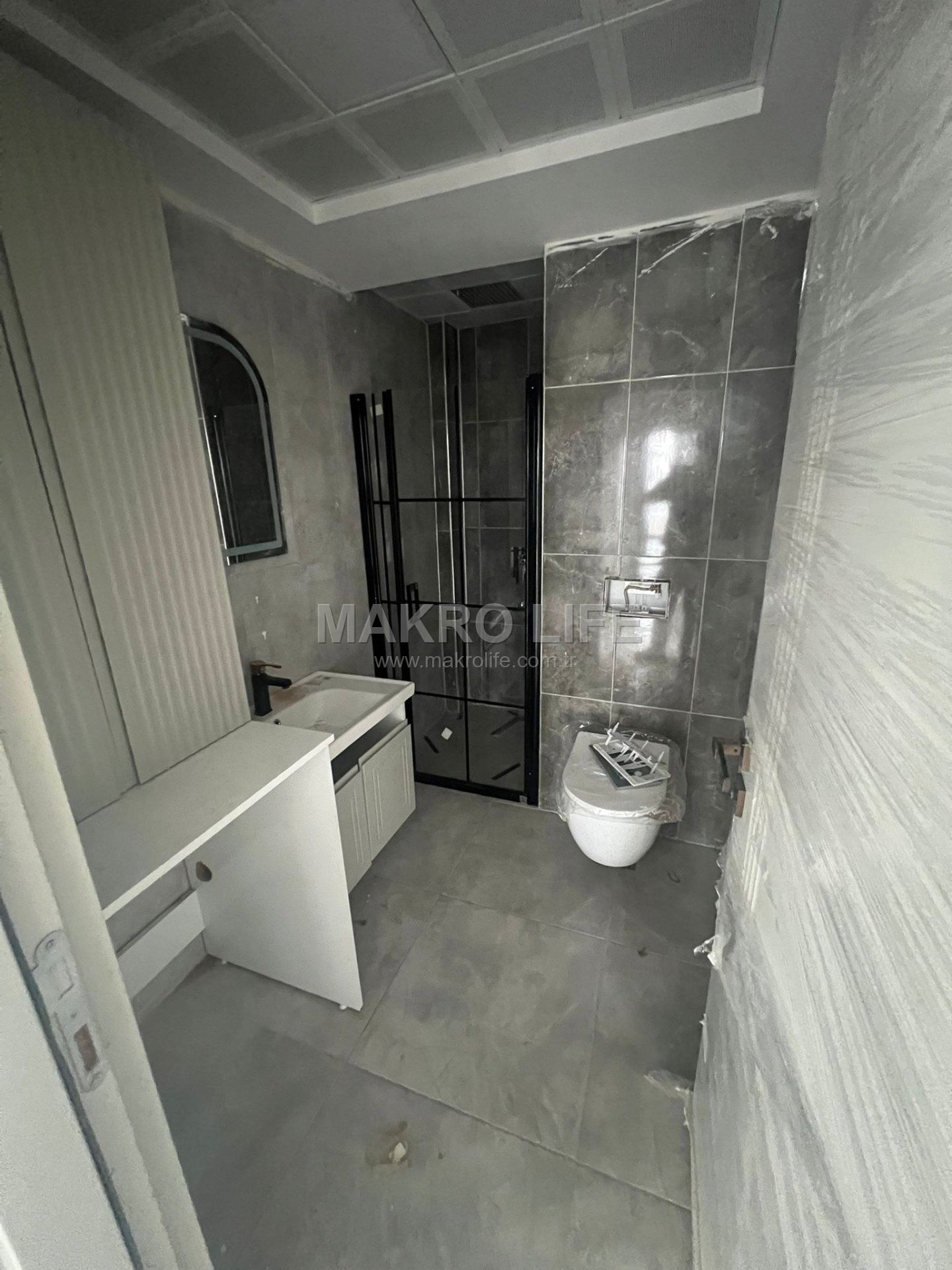ALDINDAĞ KARŞISI KUTU GİBİ 2+1 DAİRE