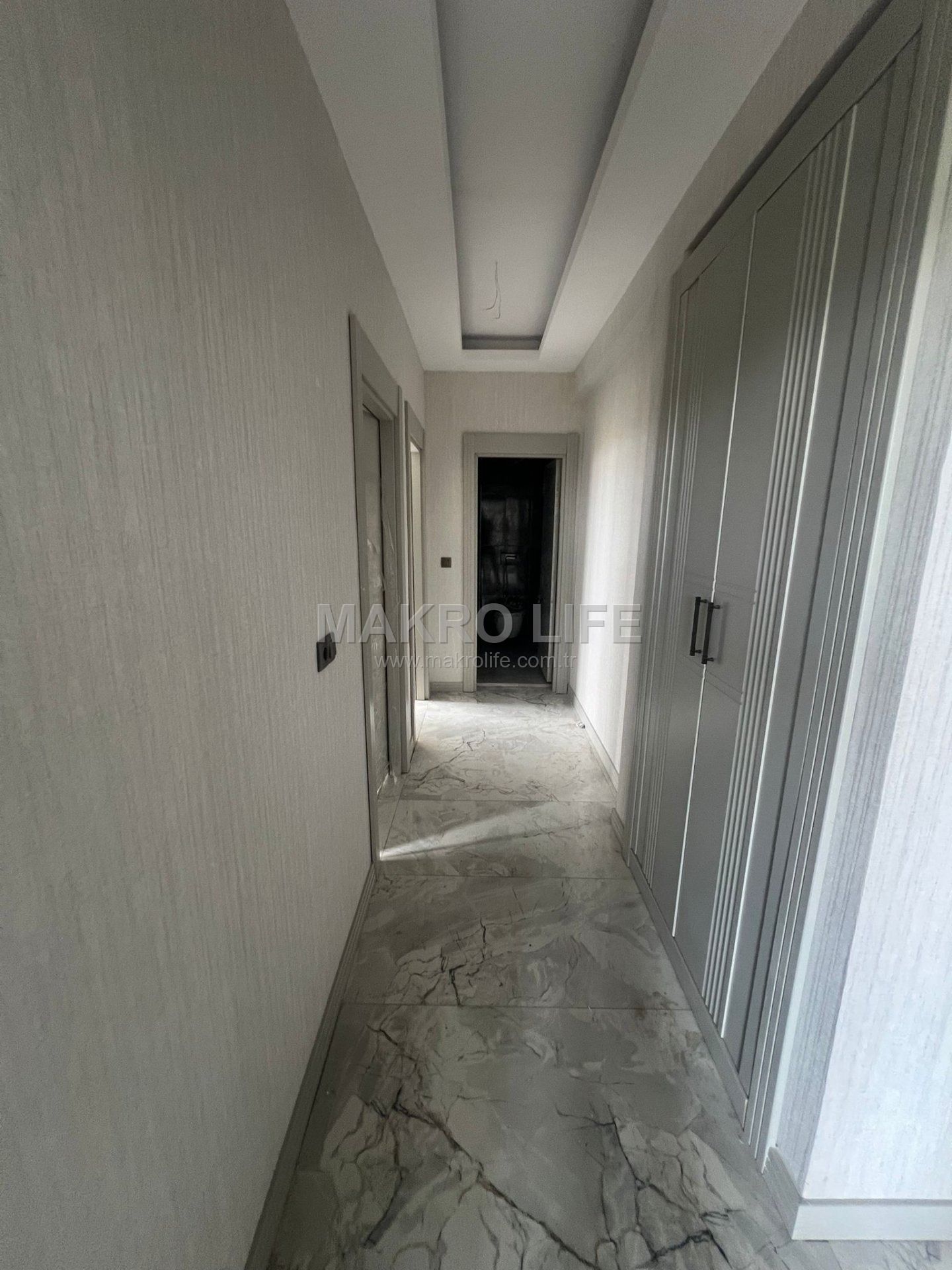 ALDINDAĞ KARŞISI KUTU GİBİ 2+1 DAİRE