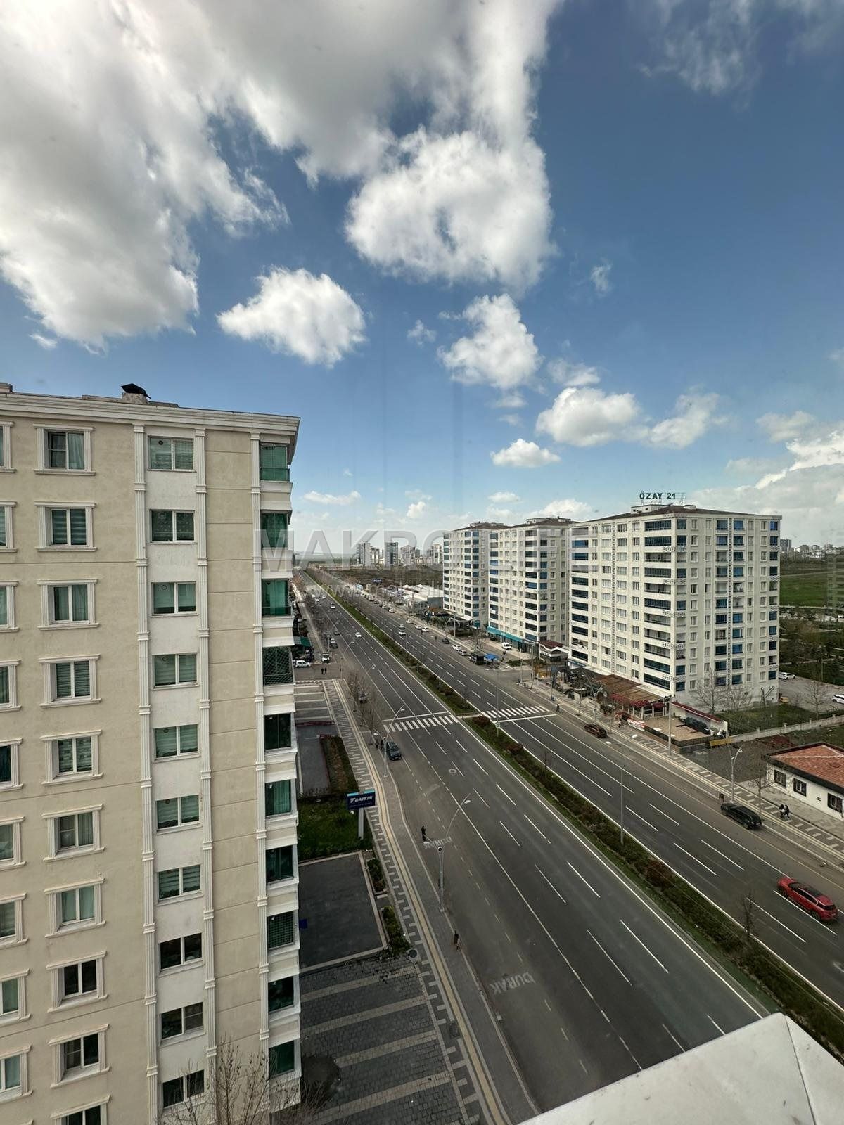 STAD YOLU ÜZERİ ULTRA LÜX SATILIK 4+1 DAİRE