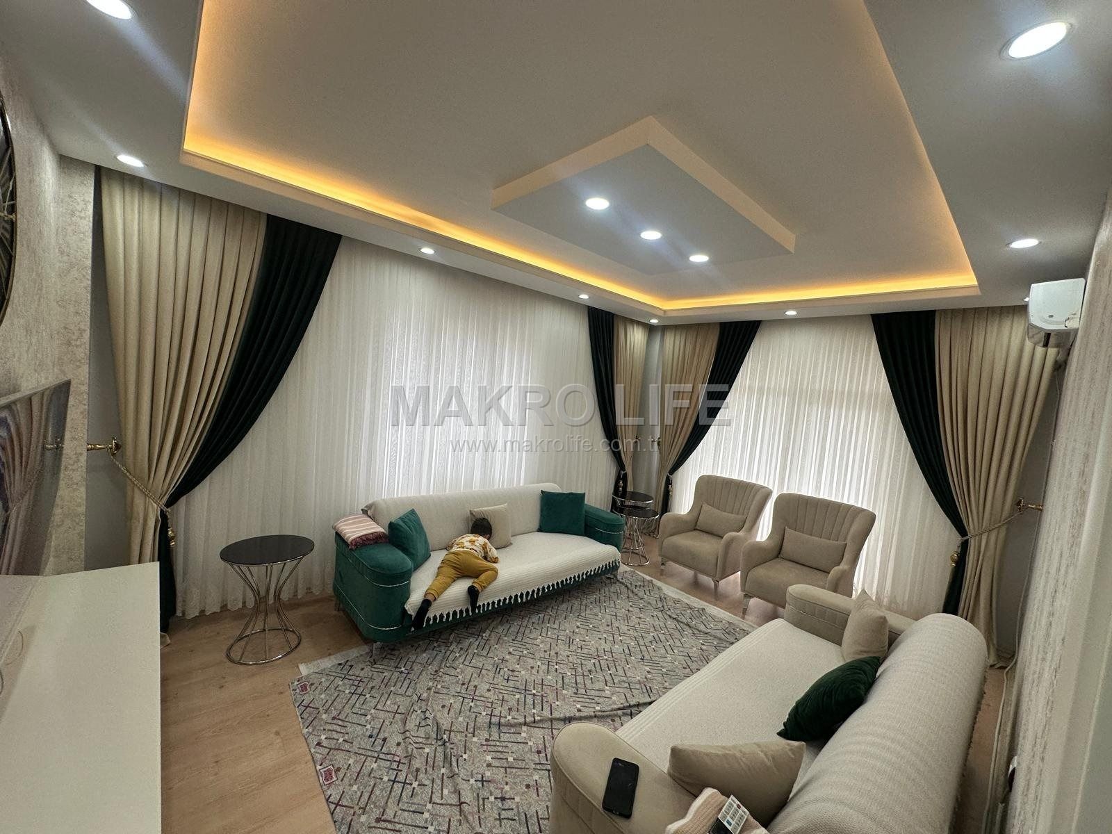 KAYAPINAR’DA LÜKS VE KONFOR BİR ARADA SATILIK ARA KAT DAİRE