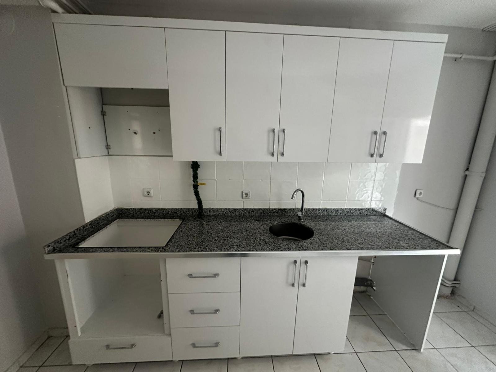 SEYRANTEPE'DE TAŞINMAYA HAZIR MERKEZİ KONUMDA 3+1 SATILIK FIRSAT DAİRE