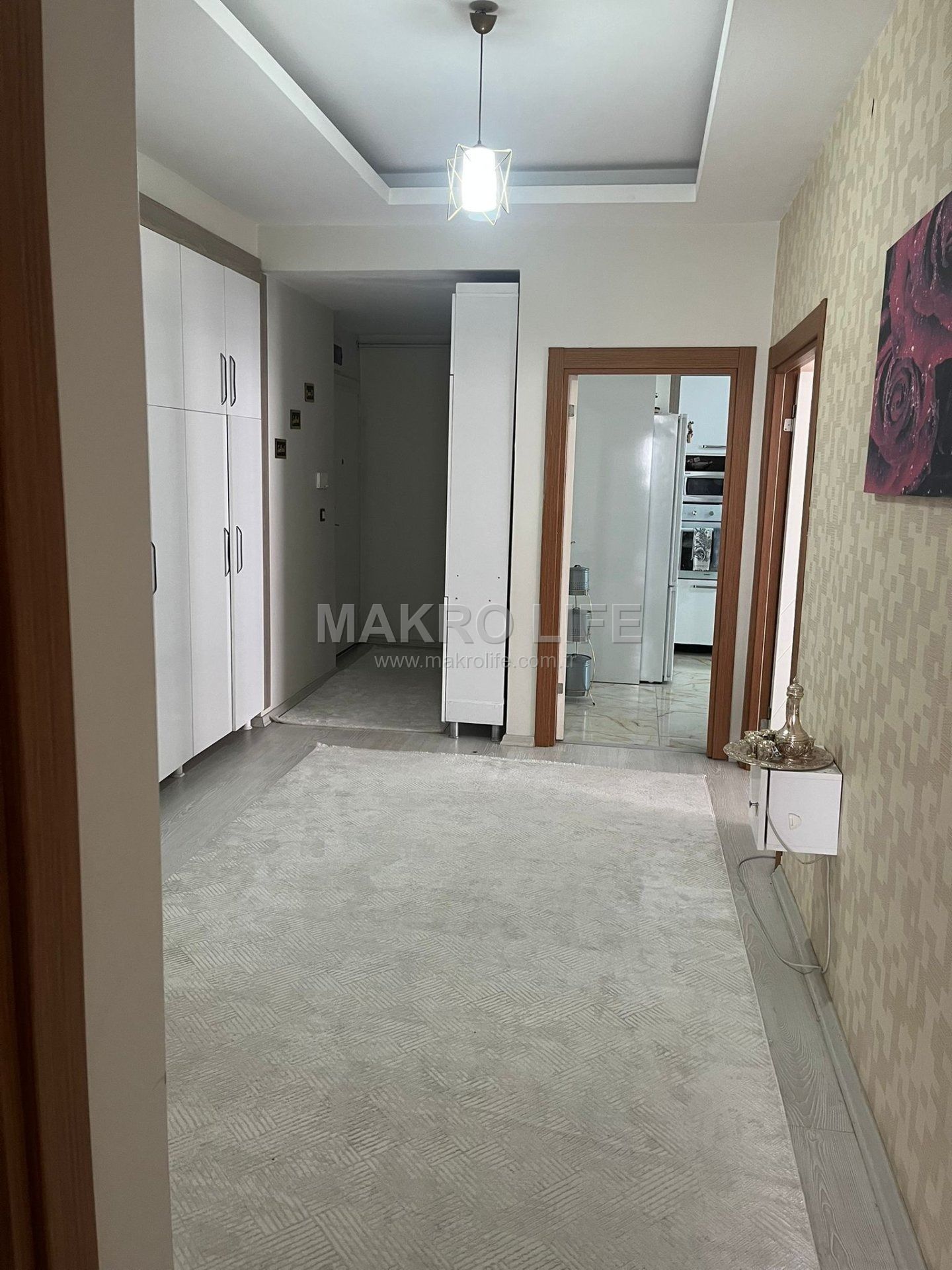HAVAALANI KAVŞAĞINDA ACİL SATILIK 3+1 DAİRE