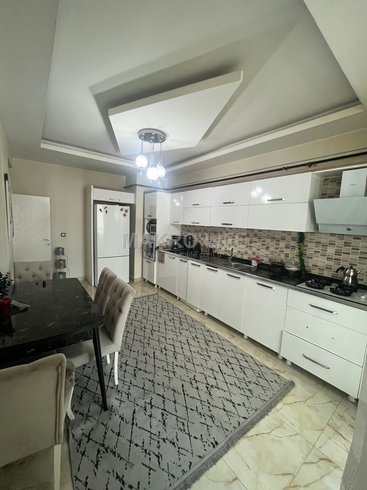 HAVAALANI KAVŞAĞINDA ACİL SATILIK 3+1 DAİRE