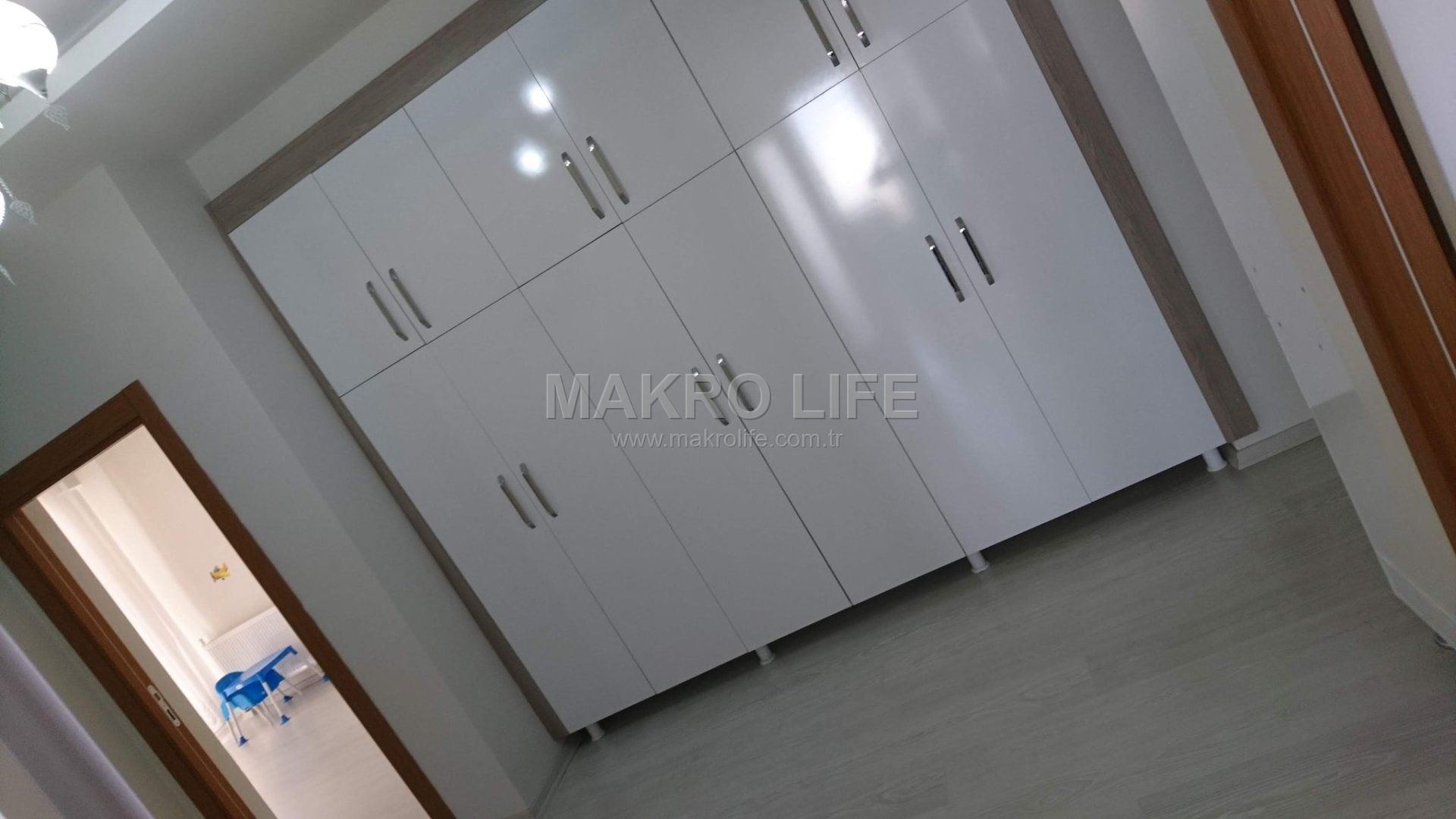 HAVAALANI KAVŞAĞINDA ACİL SATILIK 3+1 DAİRE