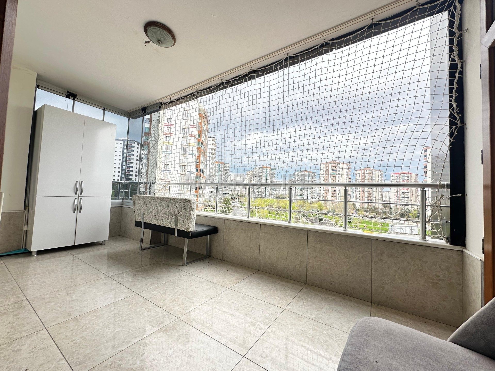 KAYAPINAR OTOGAR ARKASINDA 4+1 LÜKS DAİREMİZ SATILIKTIR