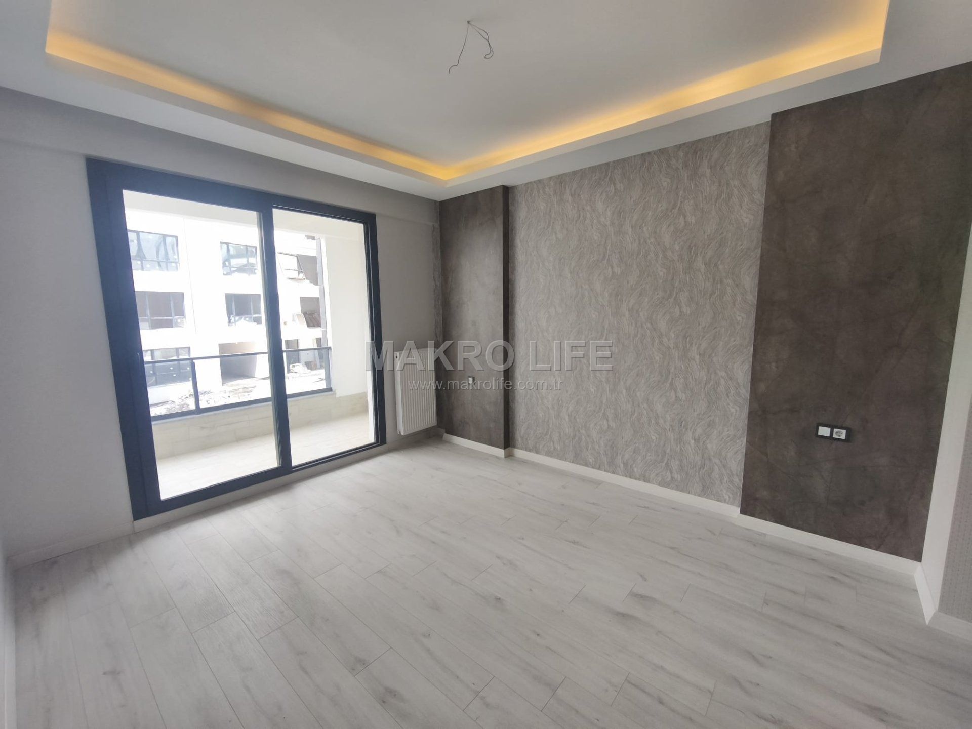 SULTAN HASTANESİ YANINDA 3,5+1 SATILIK FIRSAT DAİRE